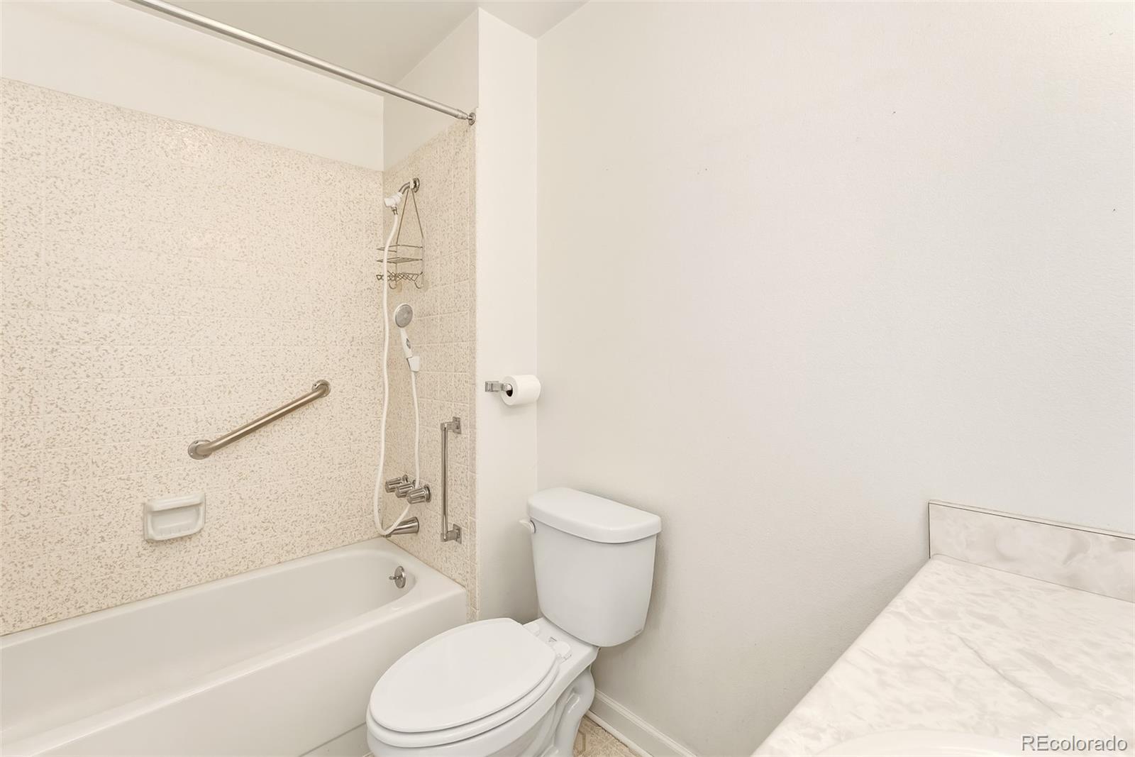 MLS Image #19 for 2440  palmer park boulevard,colorado springs, Colorado