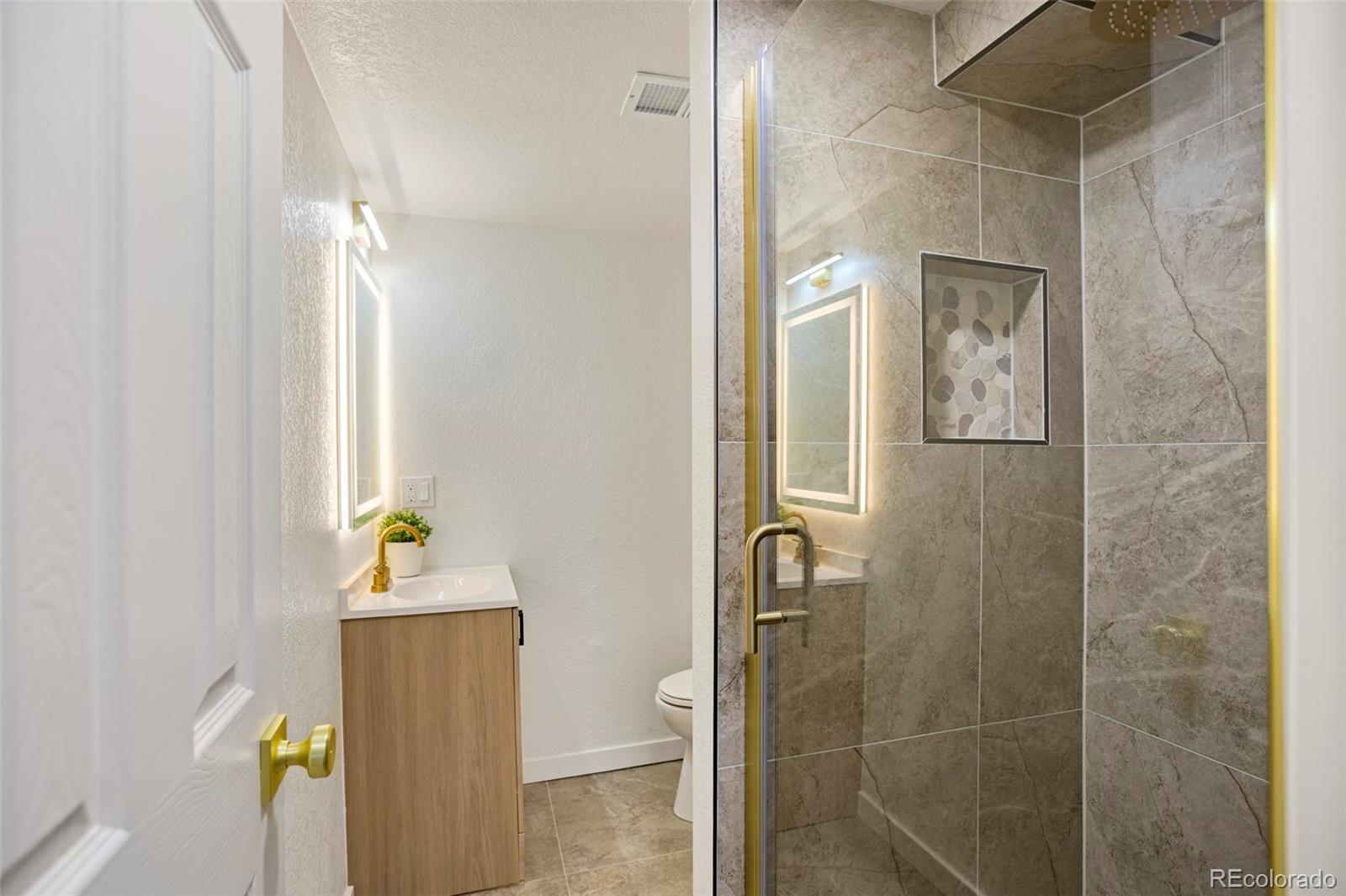 MLS Image #11 for 9299 w weaver drive,littleton, Colorado