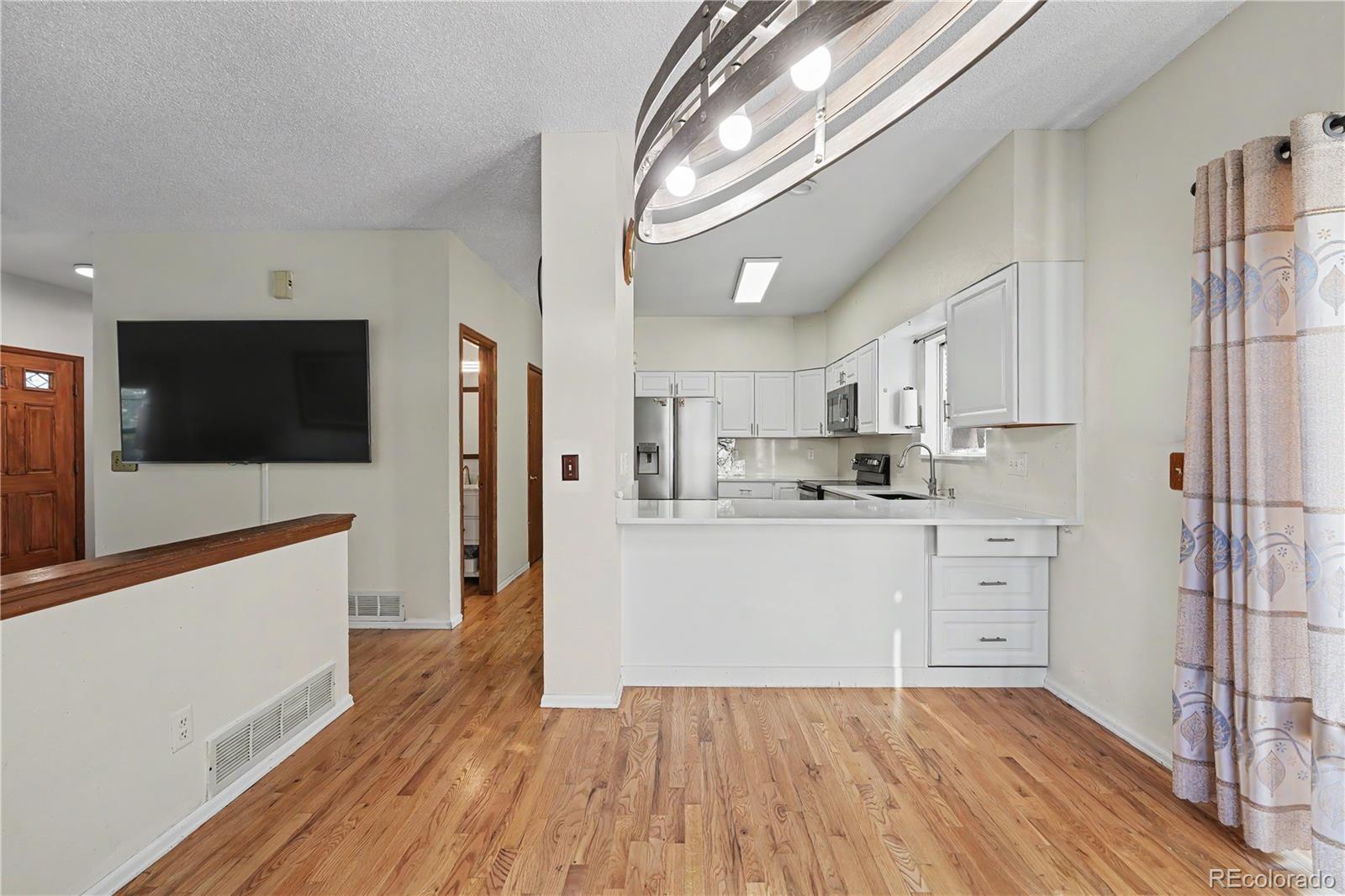 MLS Image #12 for 3843 w temple place,denver, Colorado