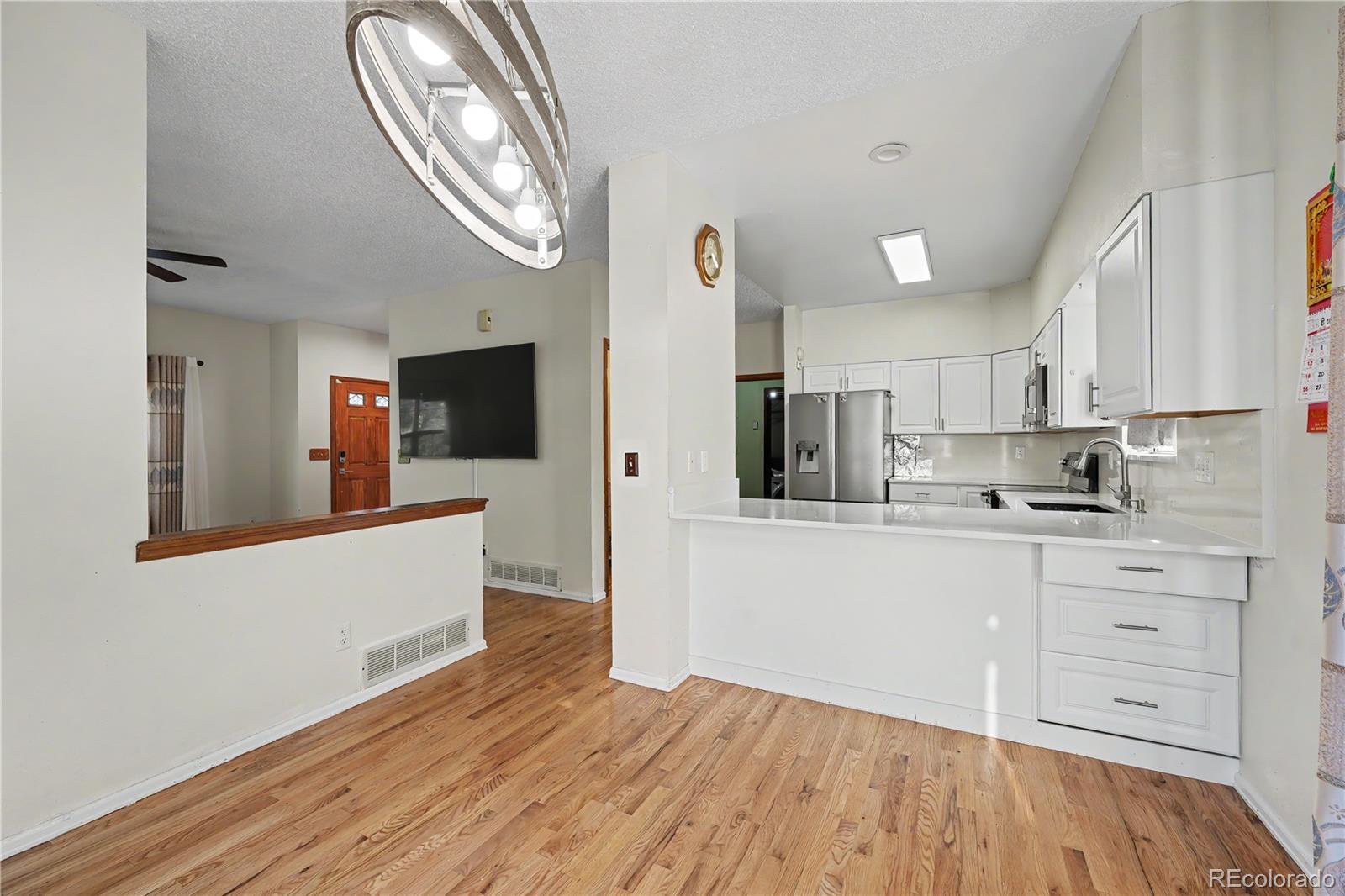 MLS Image #13 for 3843 w temple place,denver, Colorado