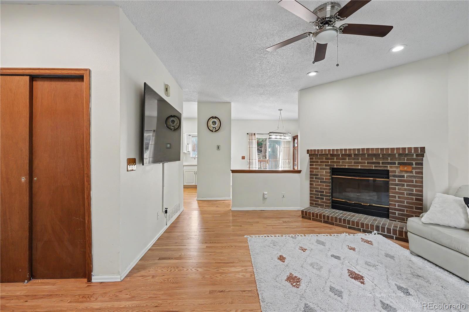 MLS Image #8 for 3843 w temple place,denver, Colorado