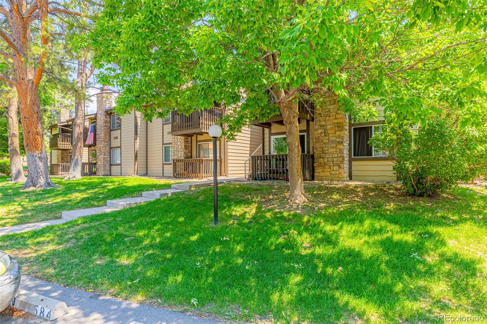 MLS Image #1 for 1760 s pitkin circle b,aurora, Colorado