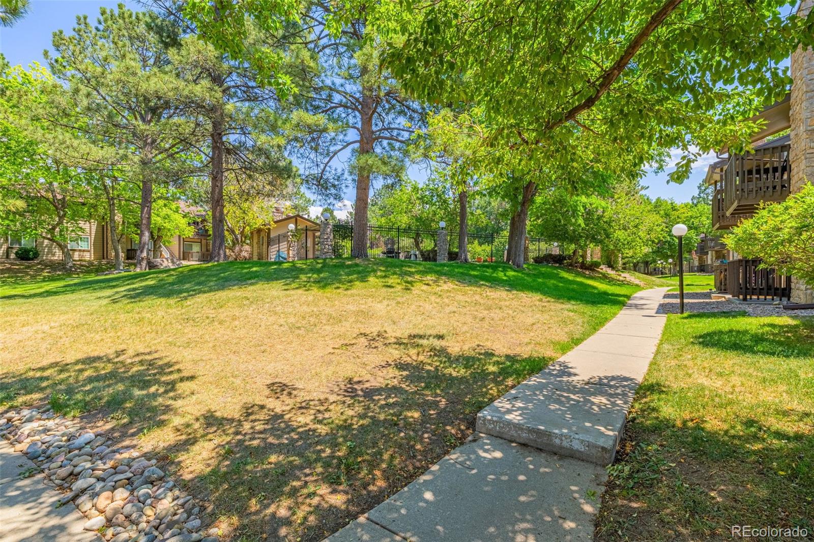 MLS Image #3 for 1760 s pitkin circle b,aurora, Colorado