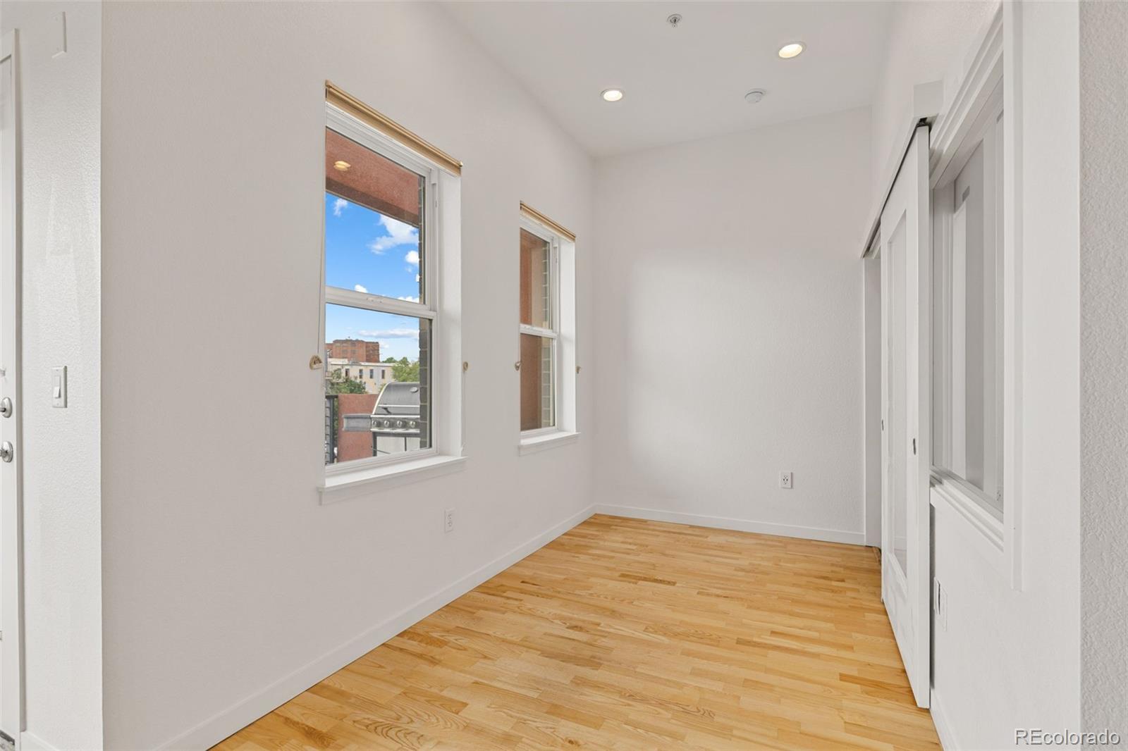 MLS Image #16 for 1555  central street,denver, Colorado