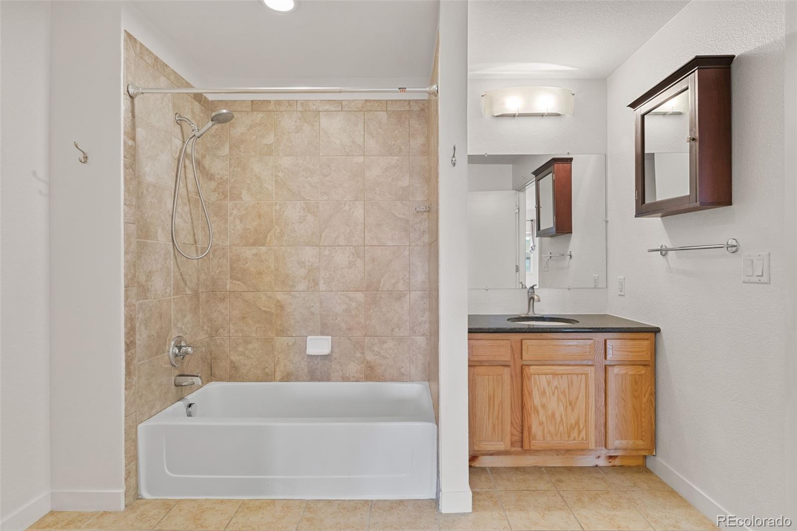 MLS Image #29 for 1555  central street,denver, Colorado