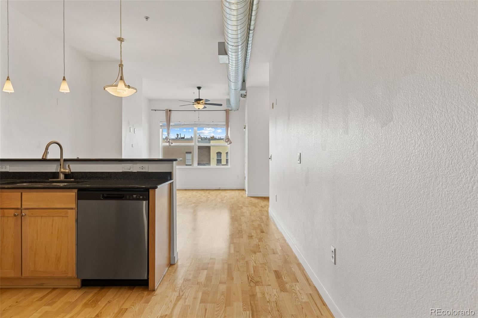 MLS Image #5 for 1555  central street,denver, Colorado