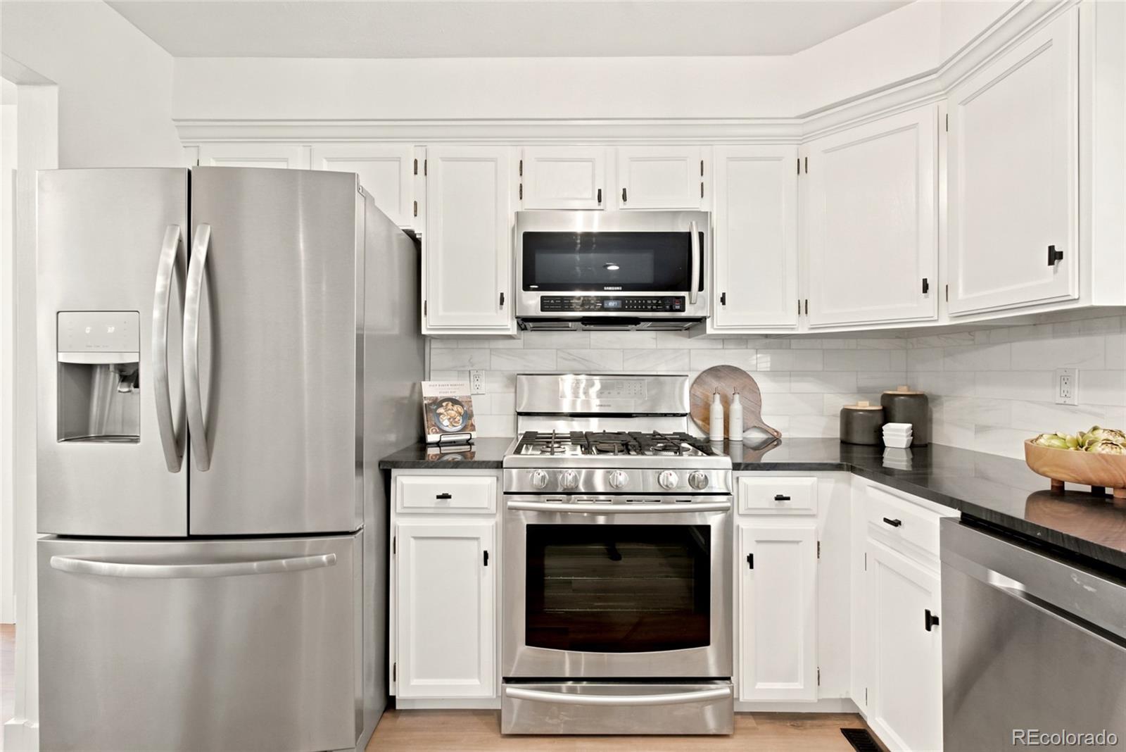 MLS Image #11 for 7572 s rosemary circle,englewood, Colorado