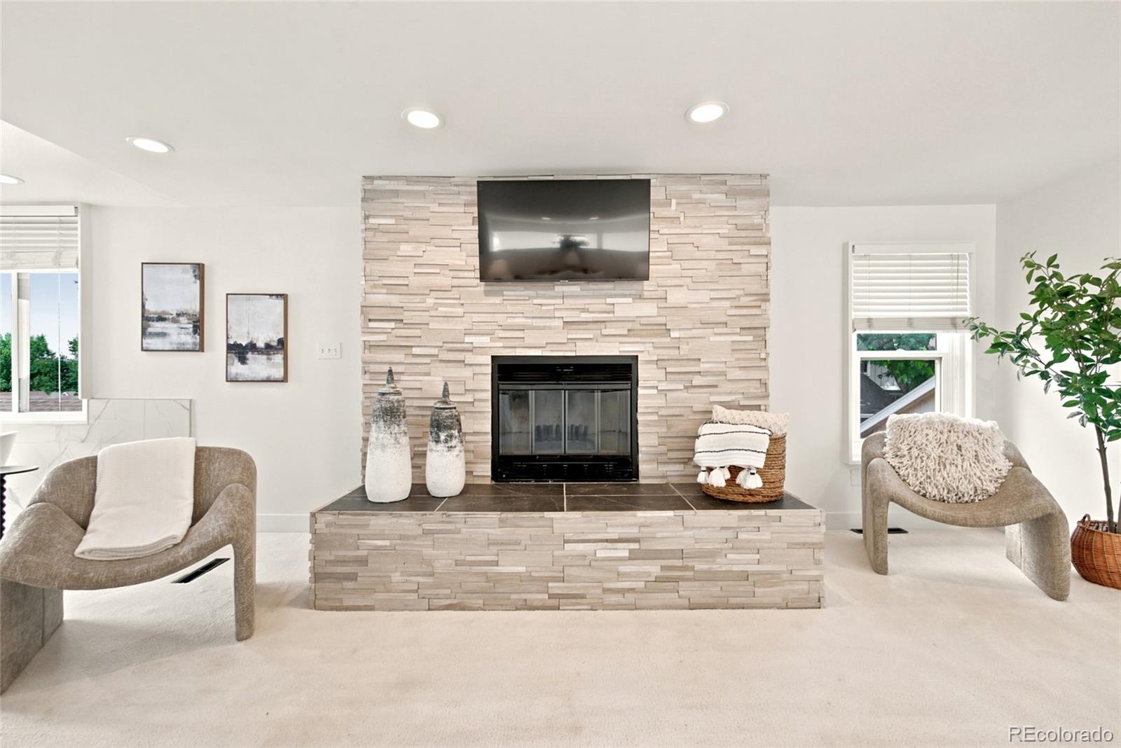 MLS Image #16 for 7572 s rosemary circle,englewood, Colorado