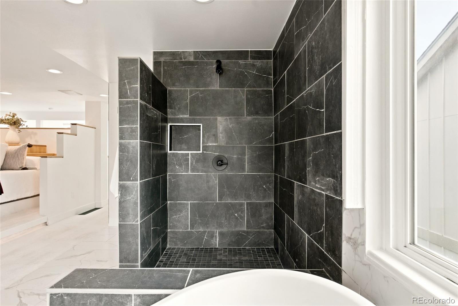 MLS Image #18 for 7572 s rosemary circle,englewood, Colorado
