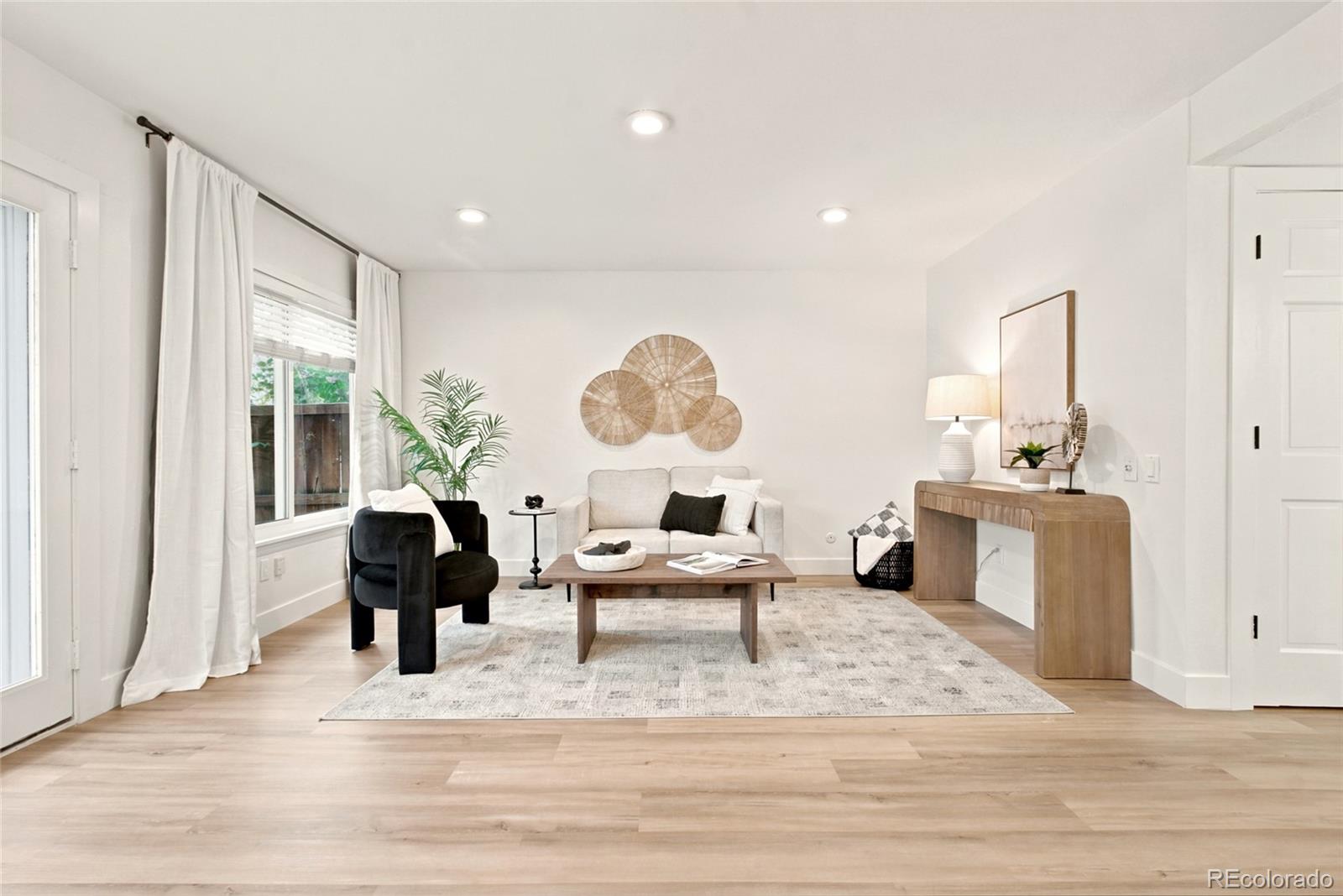 MLS Image #6 for 7572 s rosemary circle,englewood, Colorado