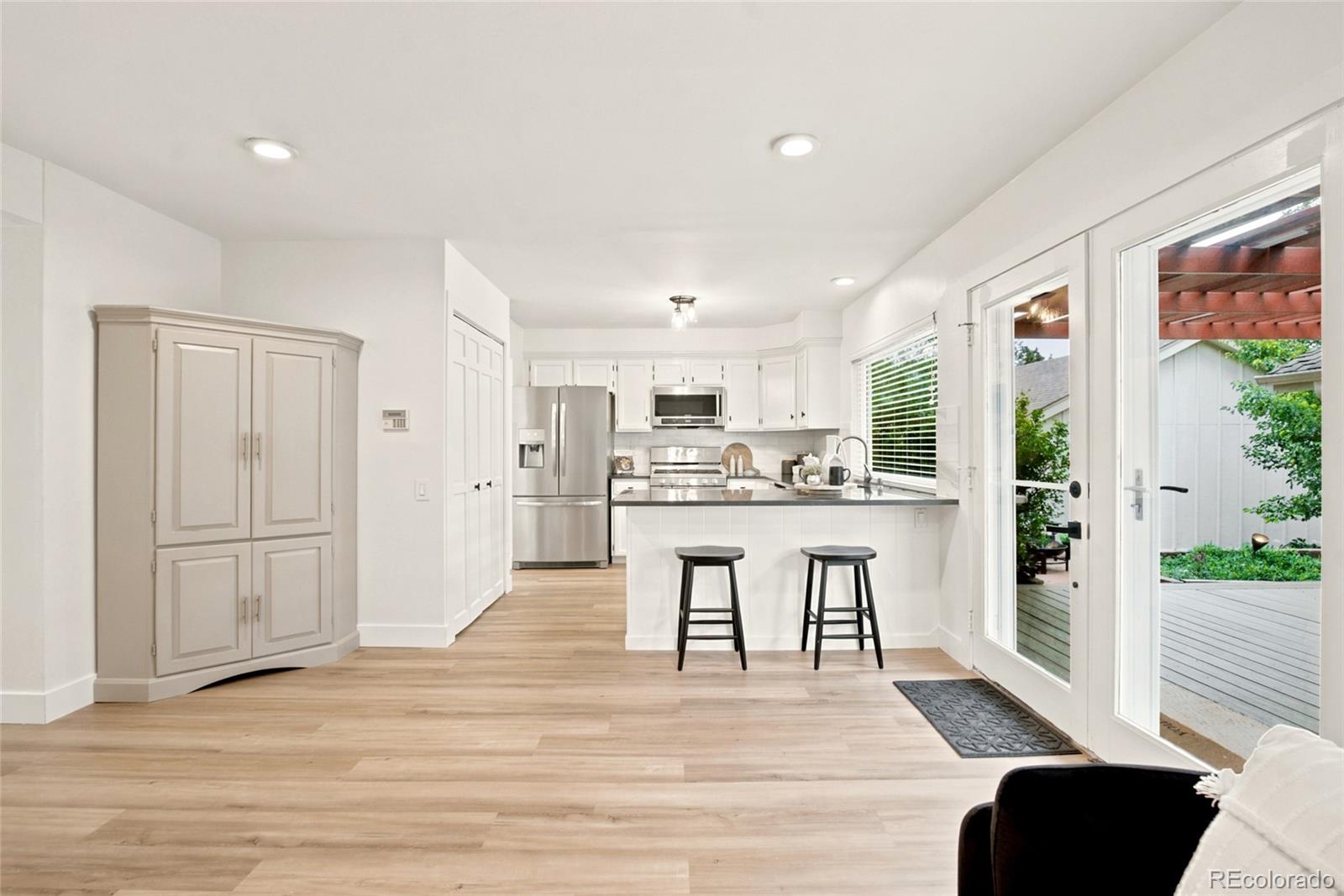 MLS Image #8 for 7572 s rosemary circle,englewood, Colorado