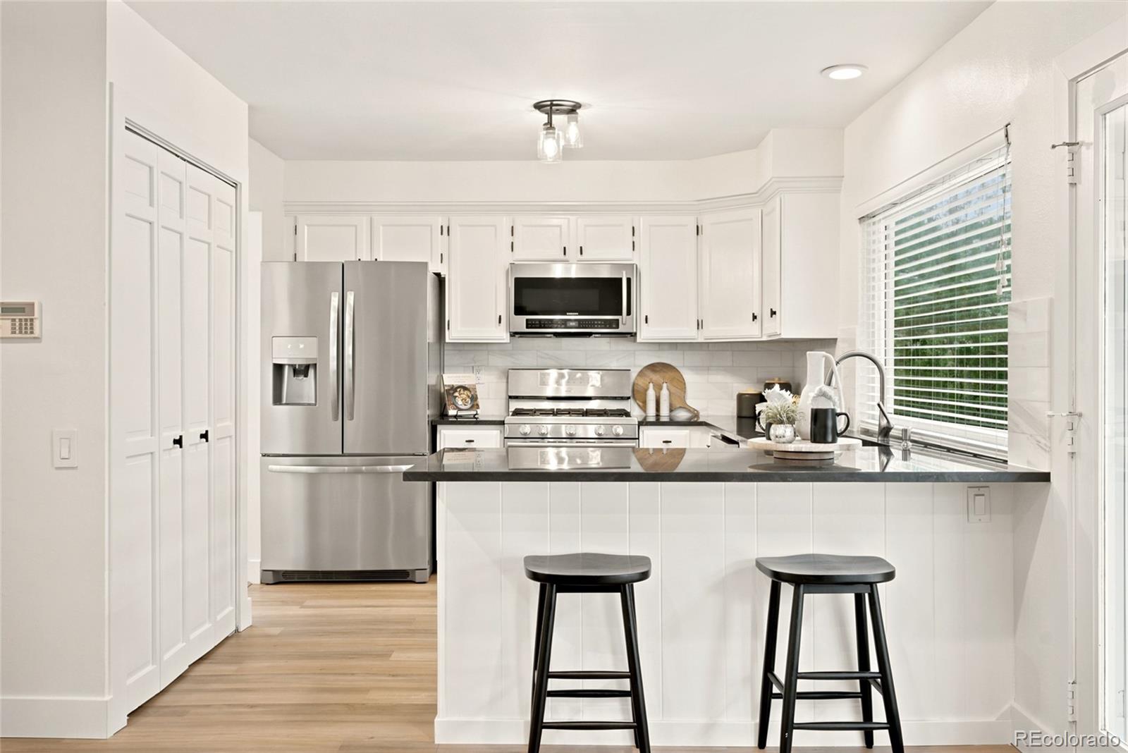 MLS Image #9 for 7572 s rosemary circle,englewood, Colorado