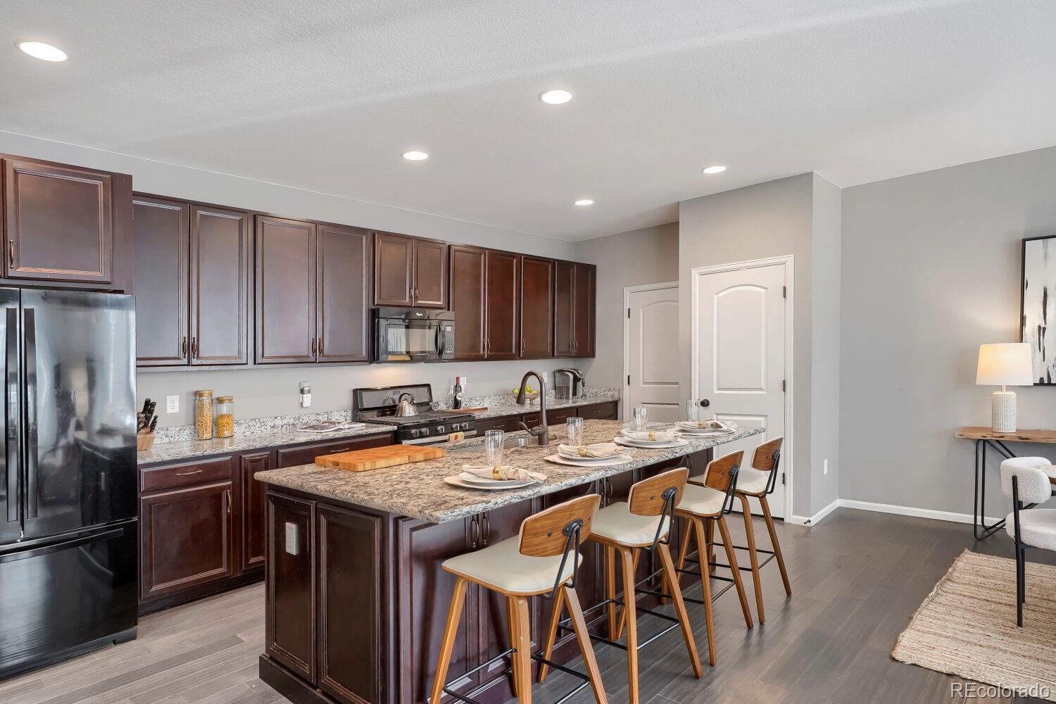 MLS Image #8 for 6977  isabell lane,arvada, Colorado