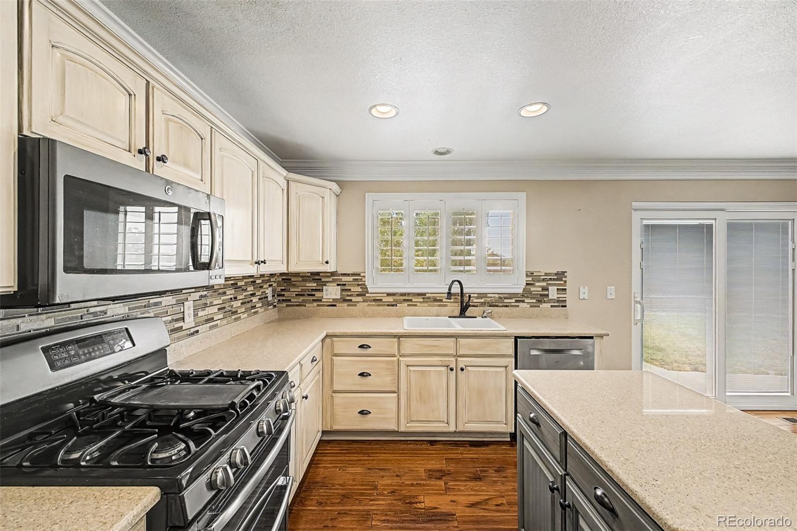 MLS Image #6 for 17110 e 104th place,commerce city, Colorado