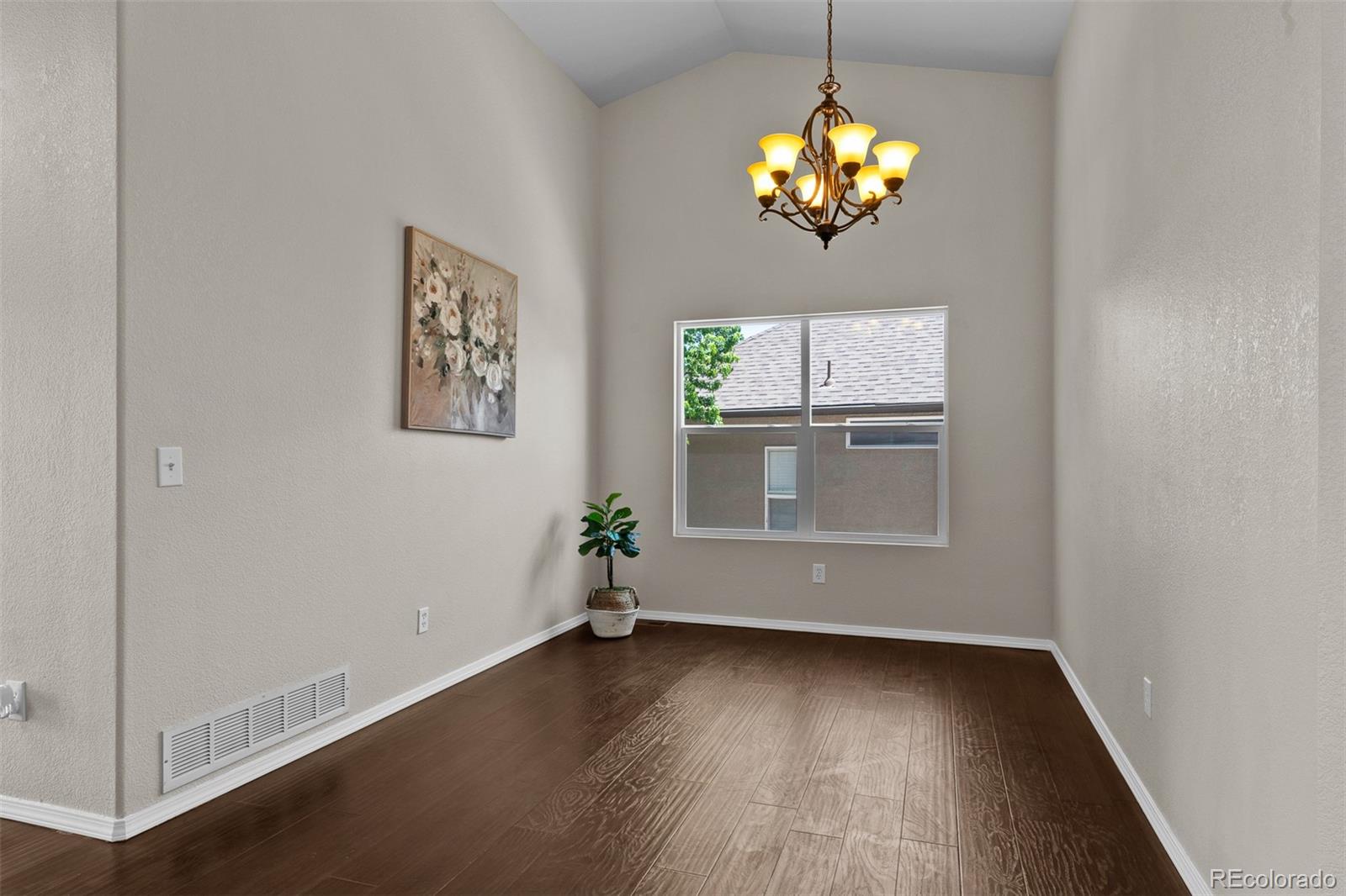 MLS Image #8 for 3839  range drive,colorado springs, Colorado