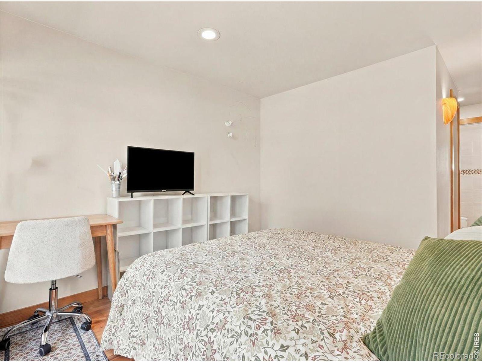 MLS Image #21 for 1580 s garfield street,denver, Colorado