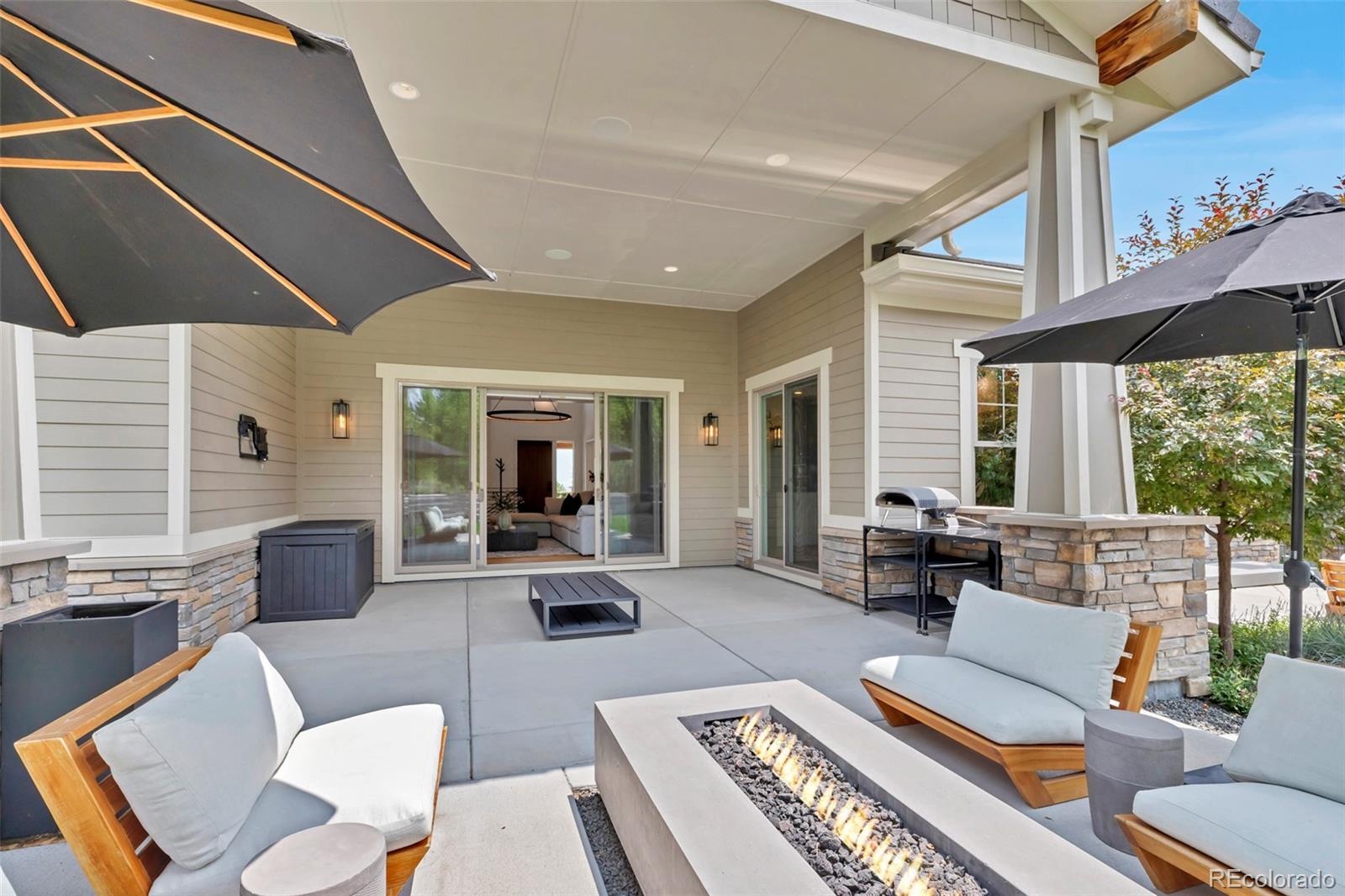 MLS Image #10 for 27041 e long circle,aurora, Colorado