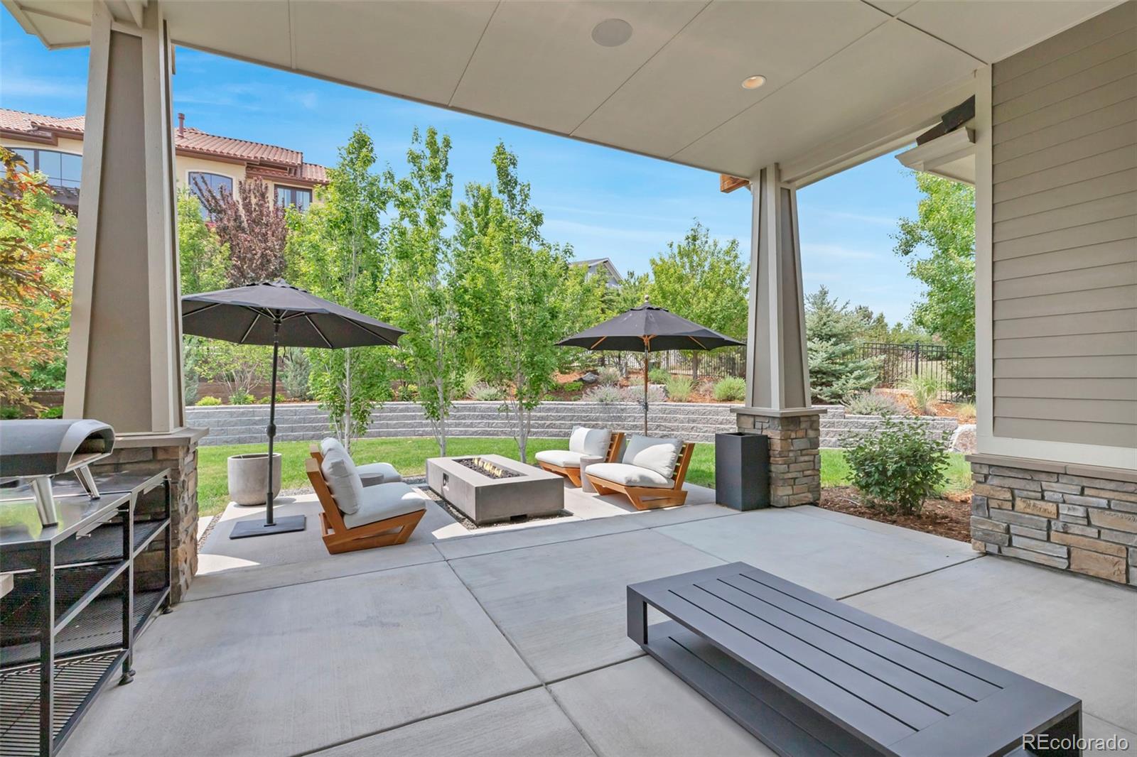 MLS Image #11 for 27041 e long circle,aurora, Colorado