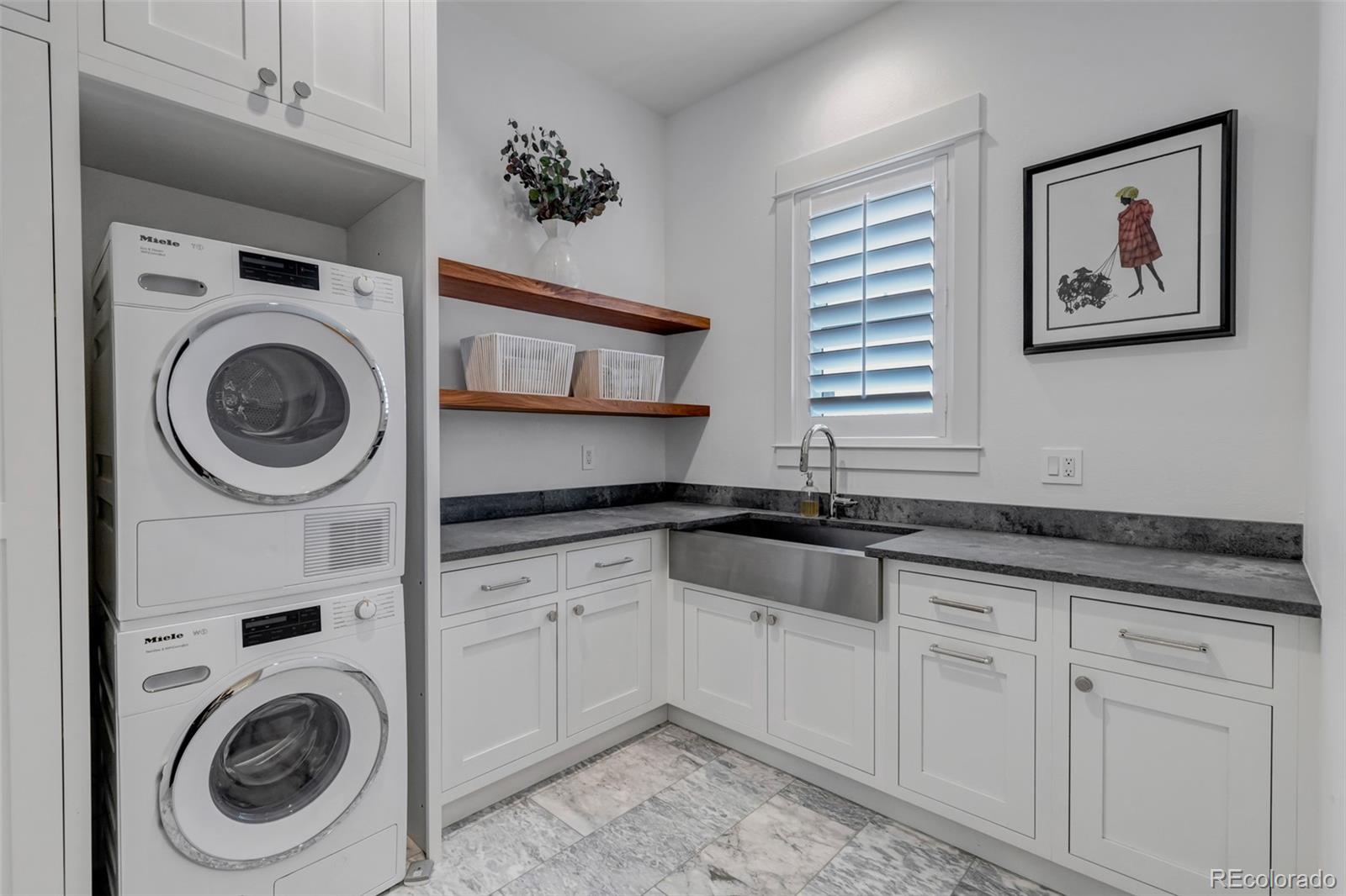 MLS Image #39 for 27041 e long circle,aurora, Colorado