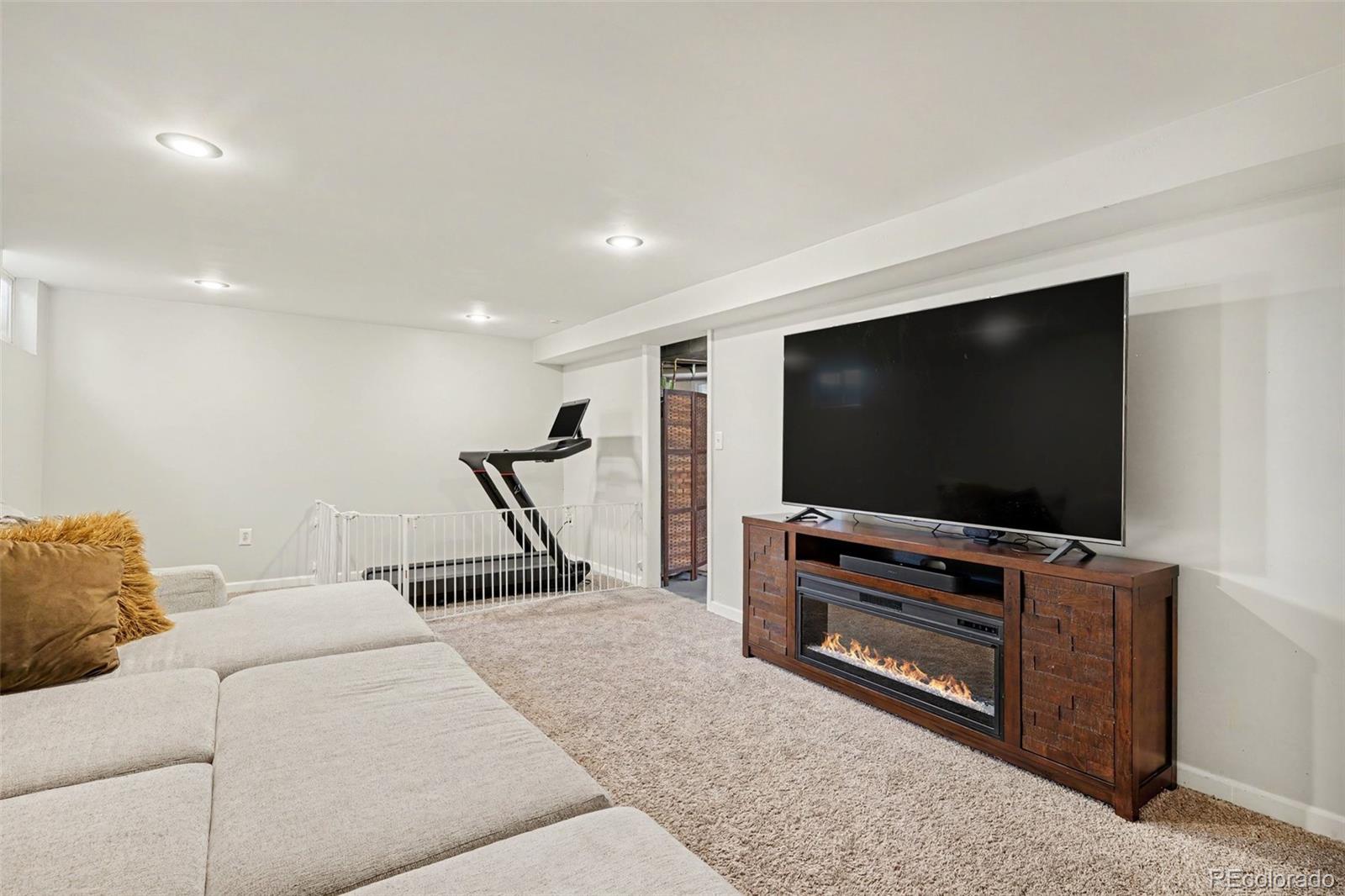 MLS Image #18 for 6120 w arkansas avenue,denver, Colorado
