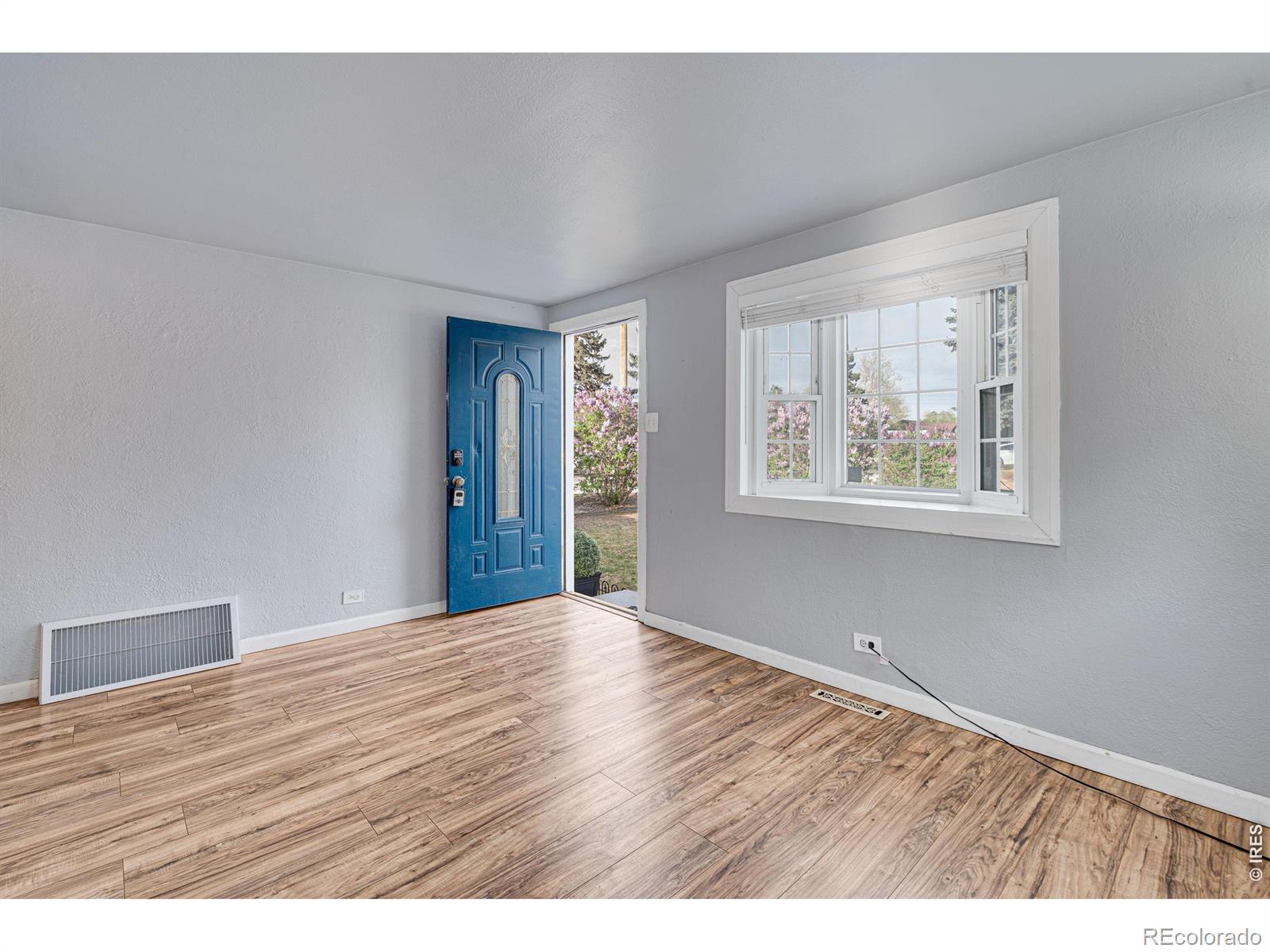 MLS Image #2 for 1301 s wolff street,denver, Colorado