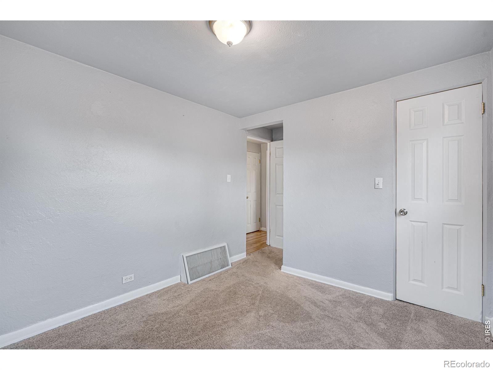 MLS Image #20 for 1301 s wolff street,denver, Colorado