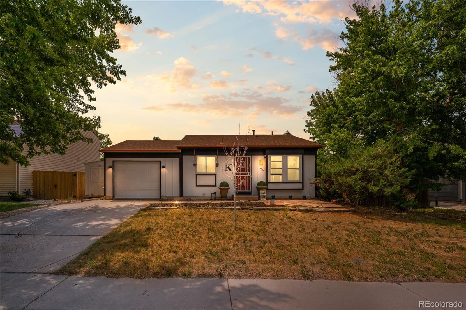 MLS Image #0 for 1927  cathay court,aurora, Colorado
