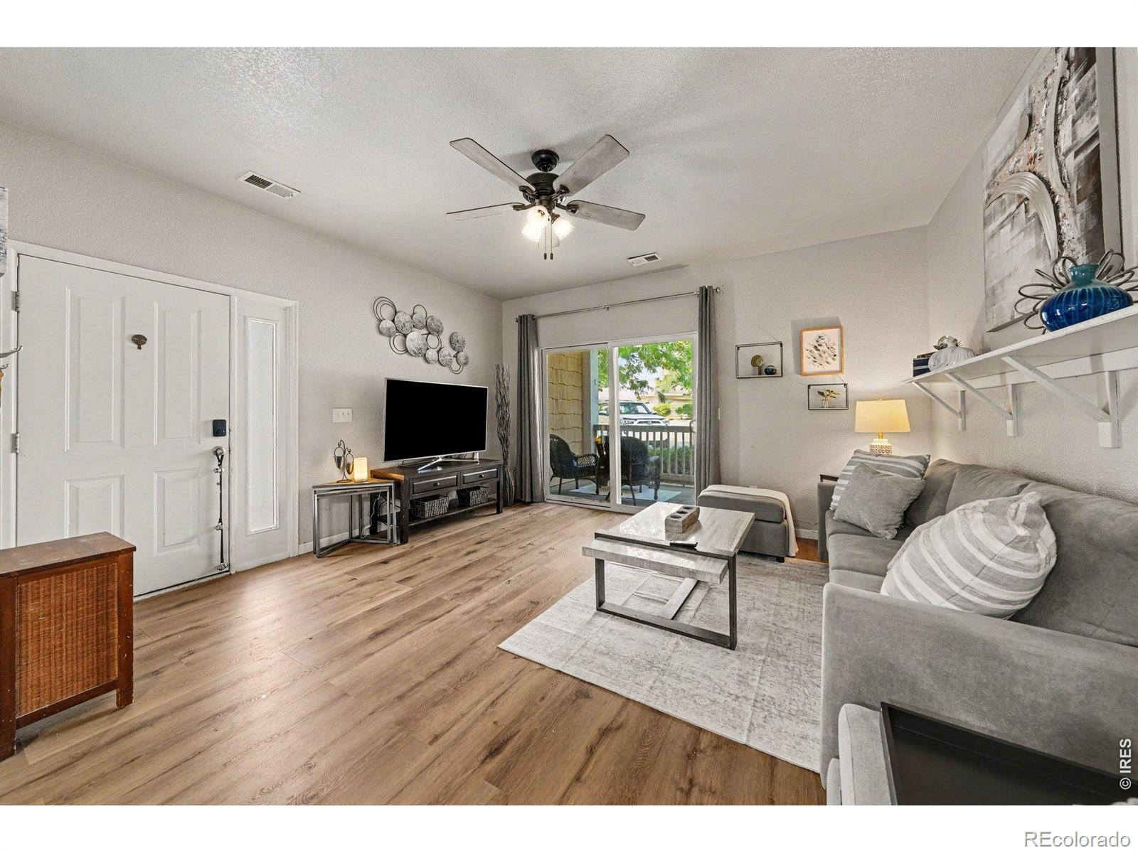 MLS Image #3 for 4745  hahns peak drive,loveland, Colorado