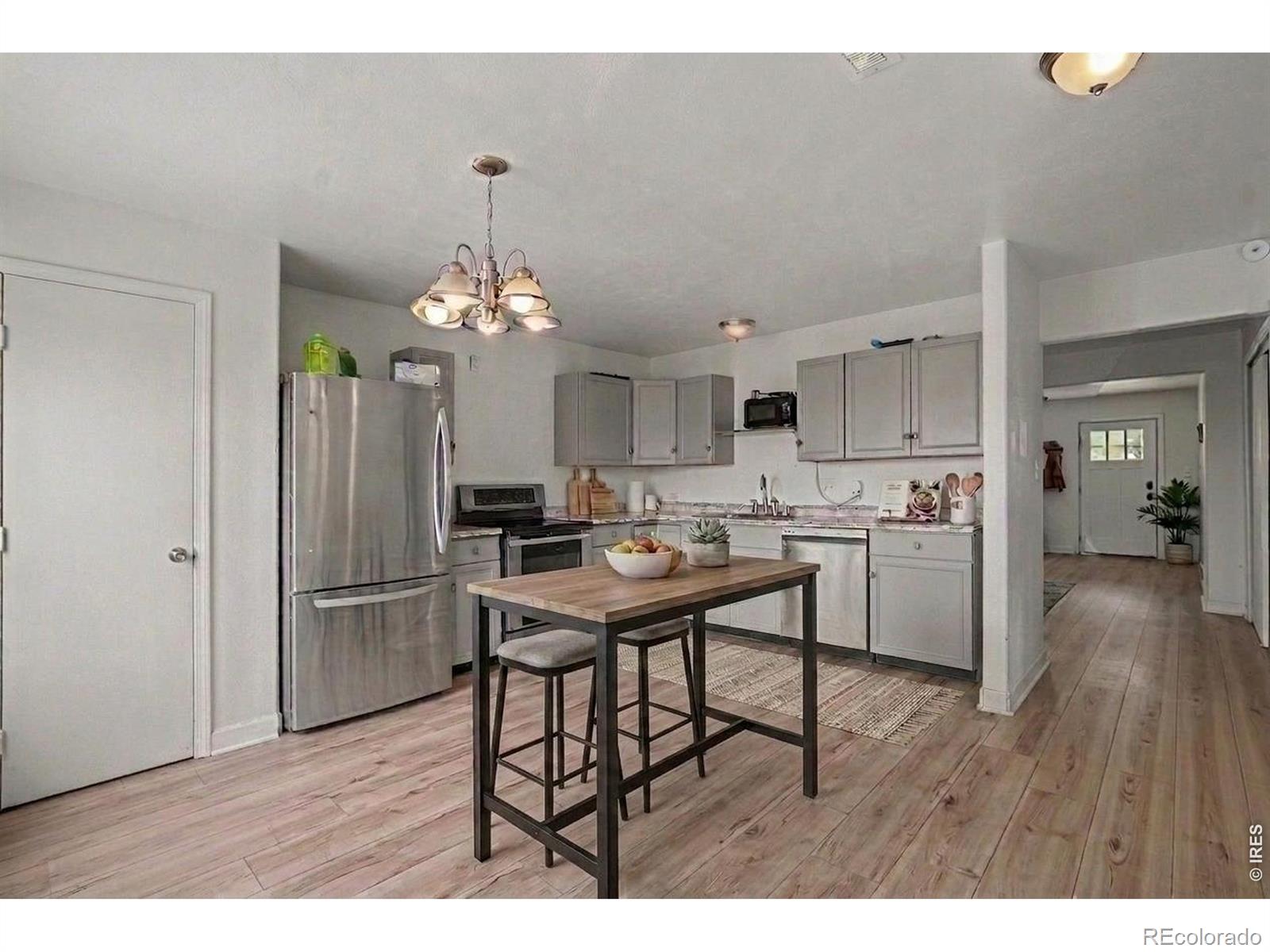 MLS Image #4 for 501  circle drive,fort morgan, Colorado