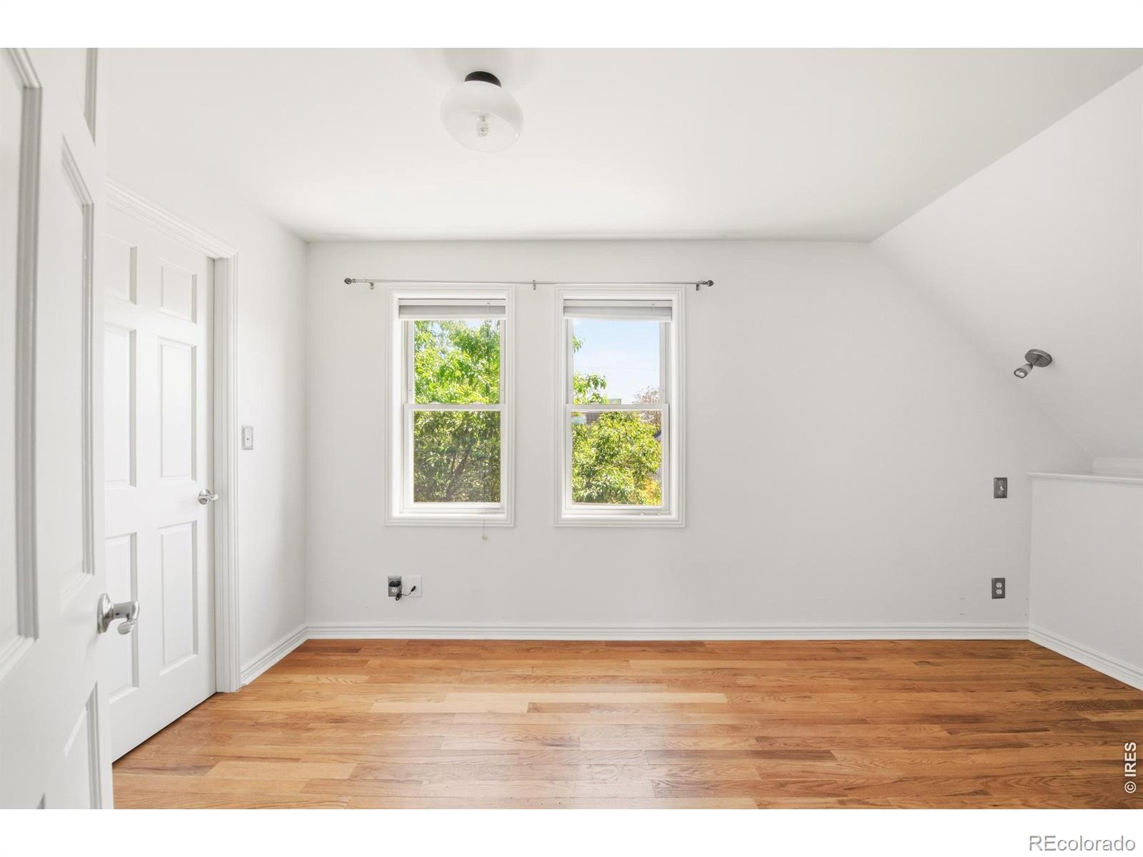 MLS Image #23 for 3015  california street,denver, Colorado