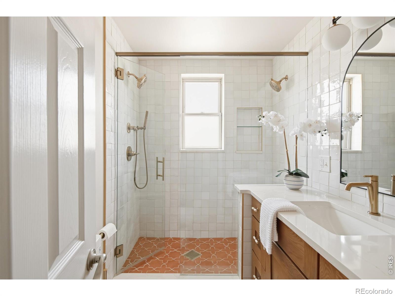 MLS Image #25 for 3015  california street,denver, Colorado
