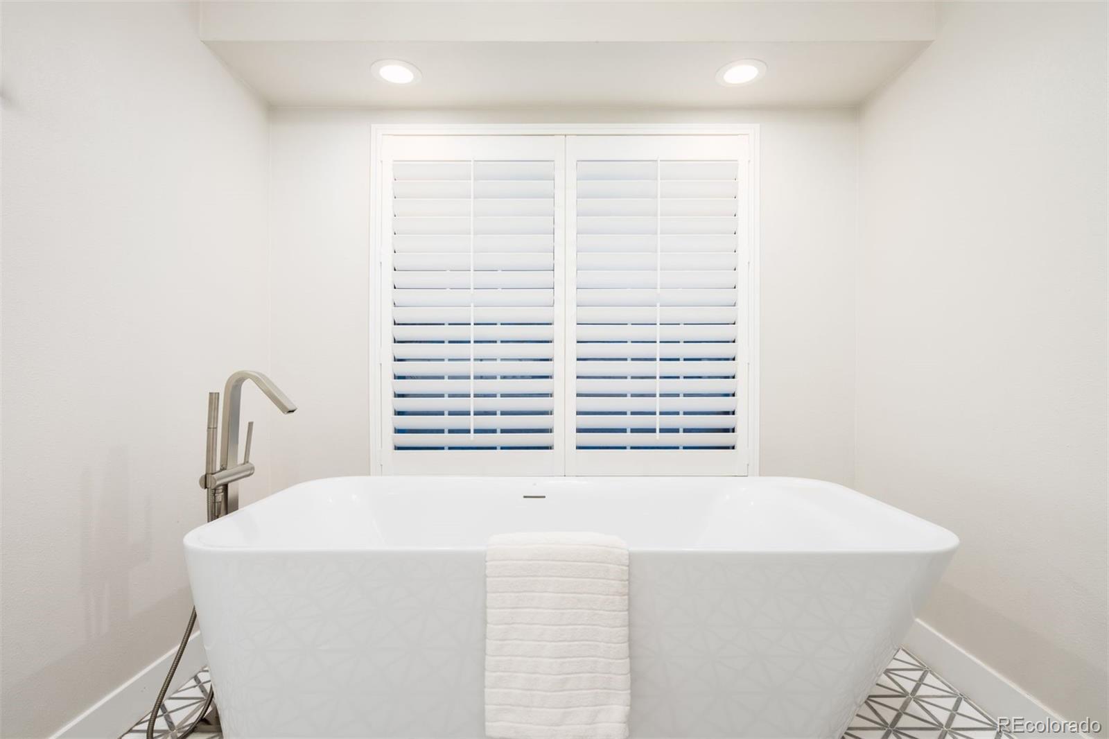 MLS Image #22 for 7743 s jersey way,centennial, Colorado