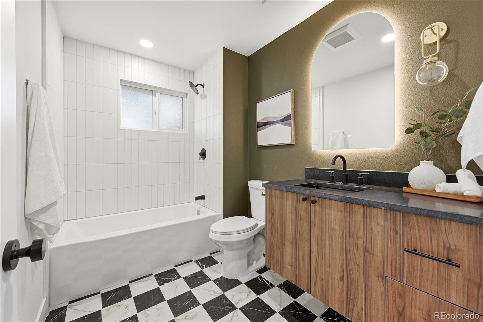 MLS Image #10 for 3660 n grape street,denver, Colorado