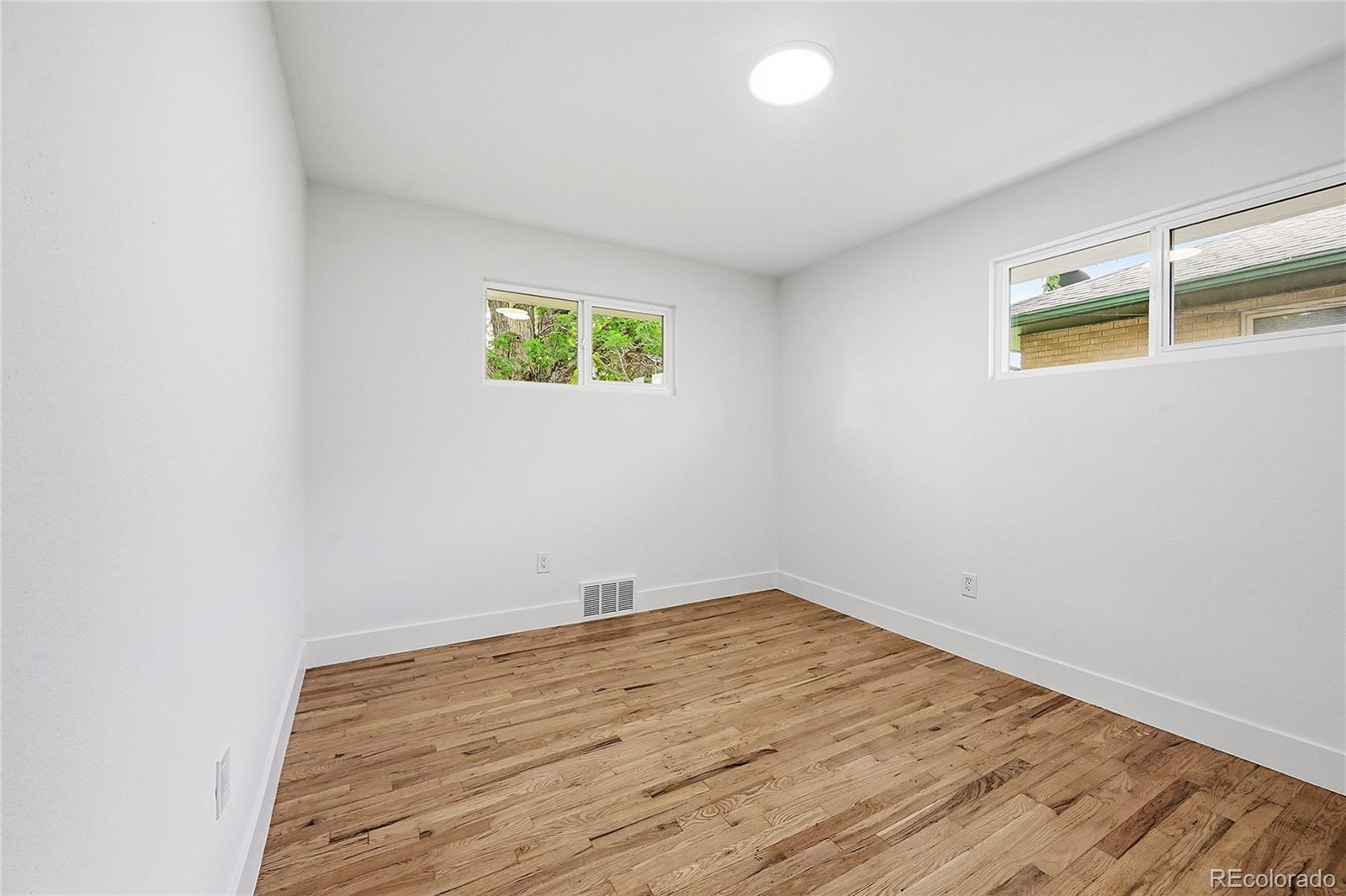 MLS Image #15 for 3660 n grape street,denver, Colorado