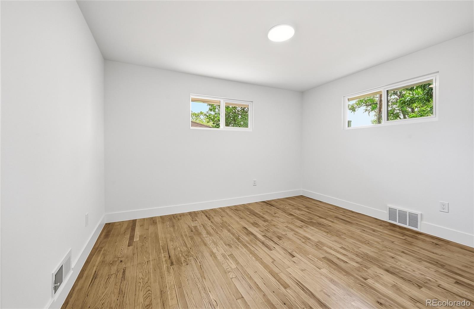 MLS Image #16 for 3660 n grape street,denver, Colorado