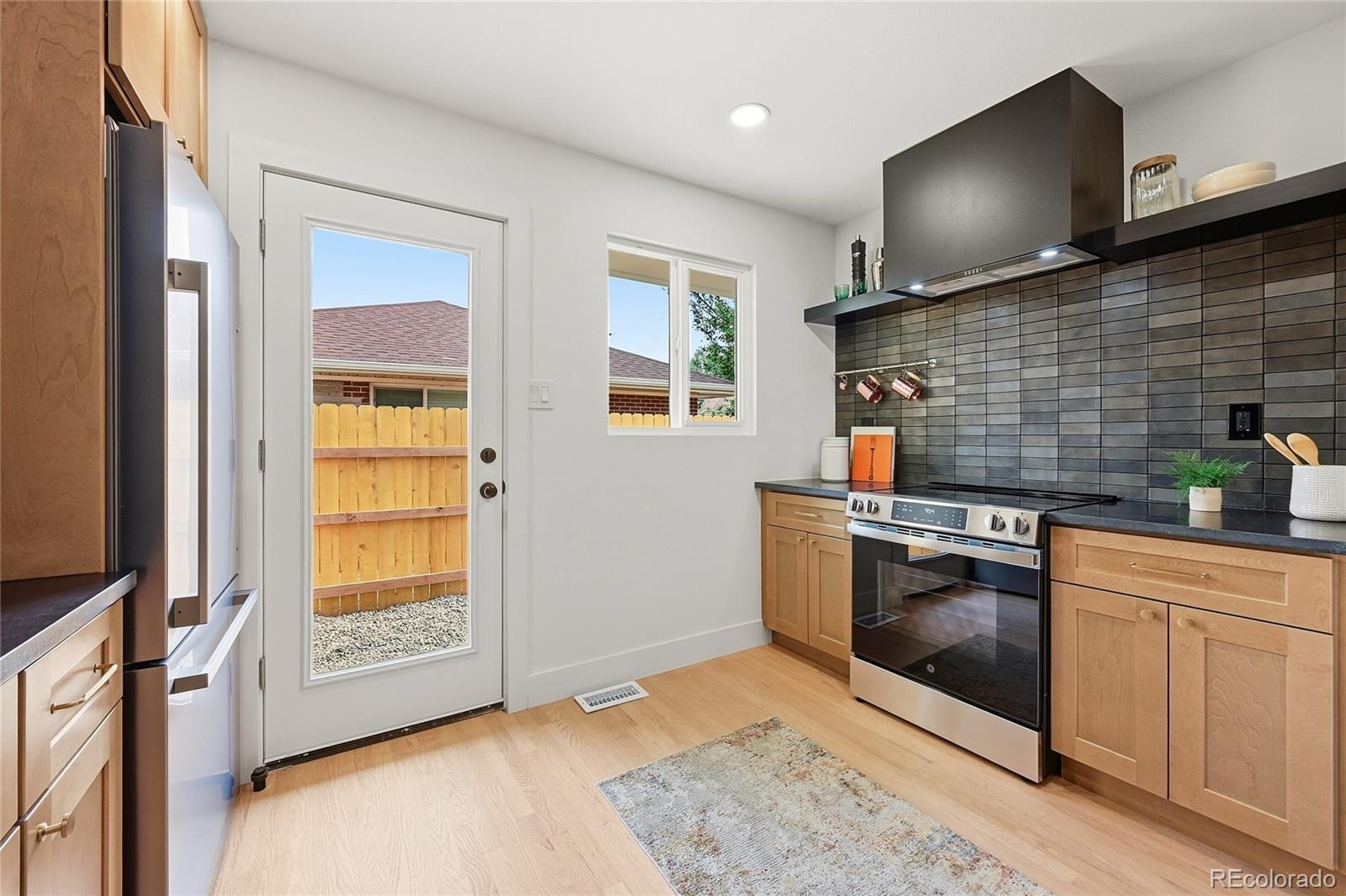 MLS Image #4 for 3660 n grape street,denver, Colorado
