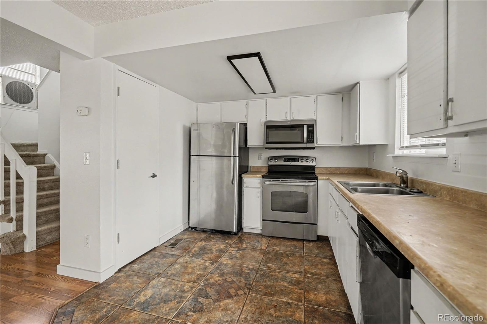 MLS Image #8 for 4922 s rifle court,aurora, Colorado