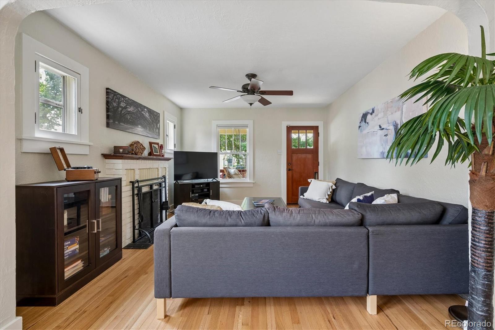 MLS Image #12 for 2340 s franklin street,denver, Colorado
