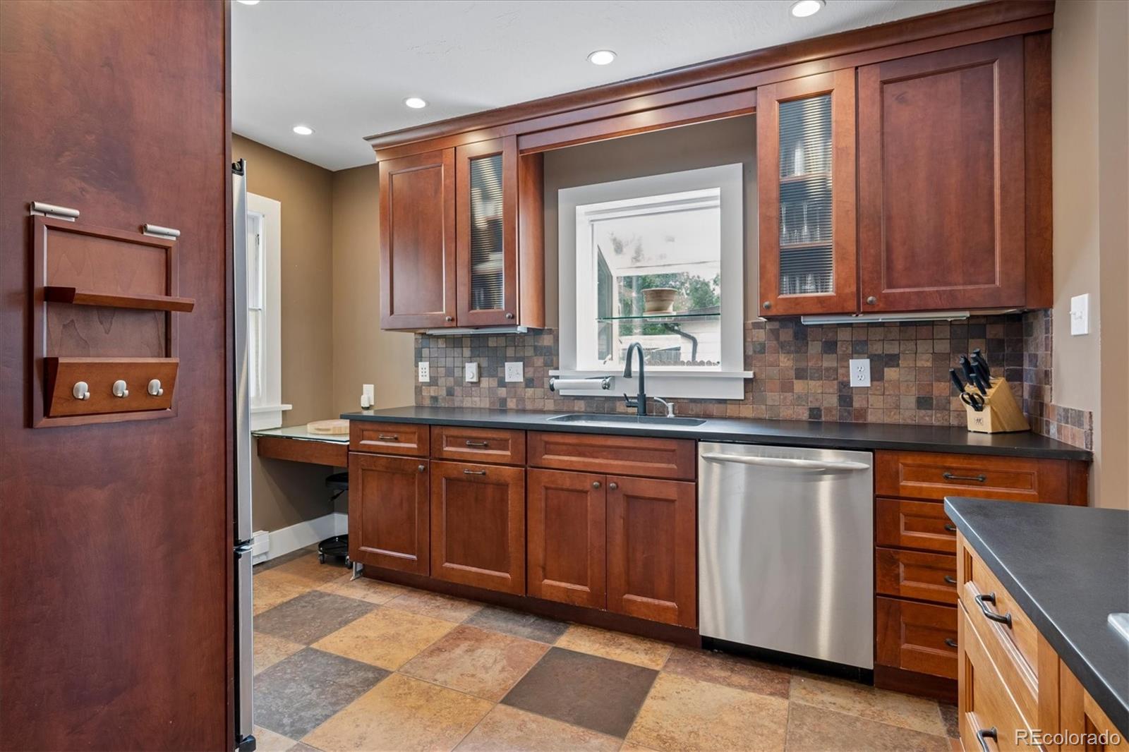 MLS Image #17 for 2340 s franklin street,denver, Colorado