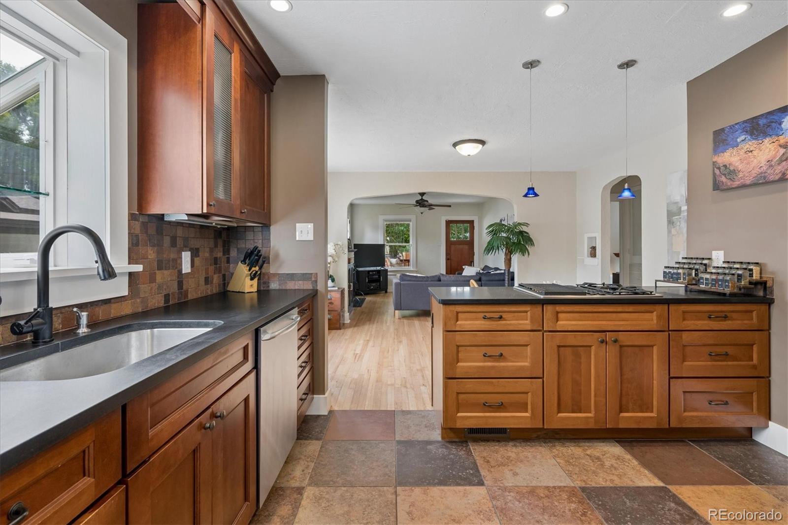 MLS Image #19 for 2340 s franklin street,denver, Colorado