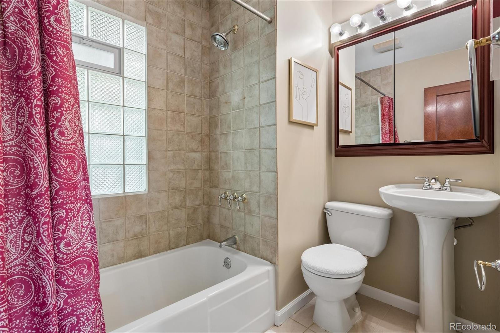 MLS Image #26 for 2340 s franklin street,denver, Colorado