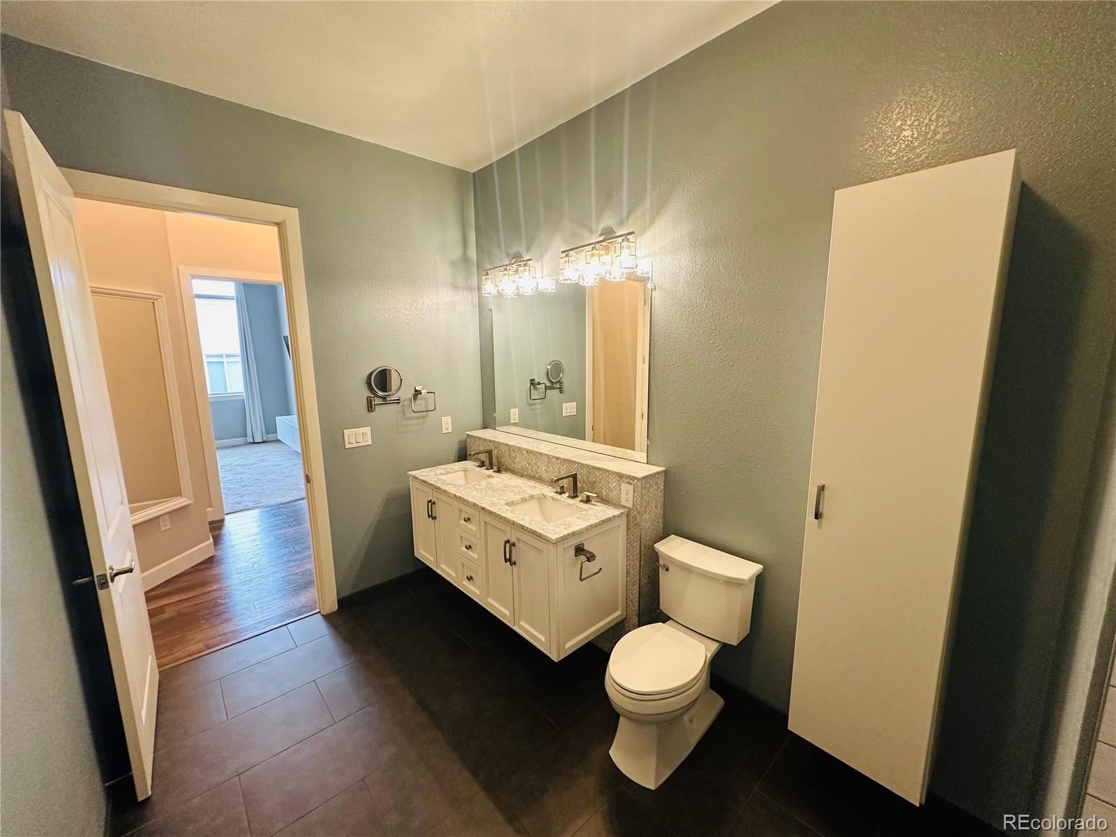 MLS Image #35 for 301  inverness way,englewood, Colorado