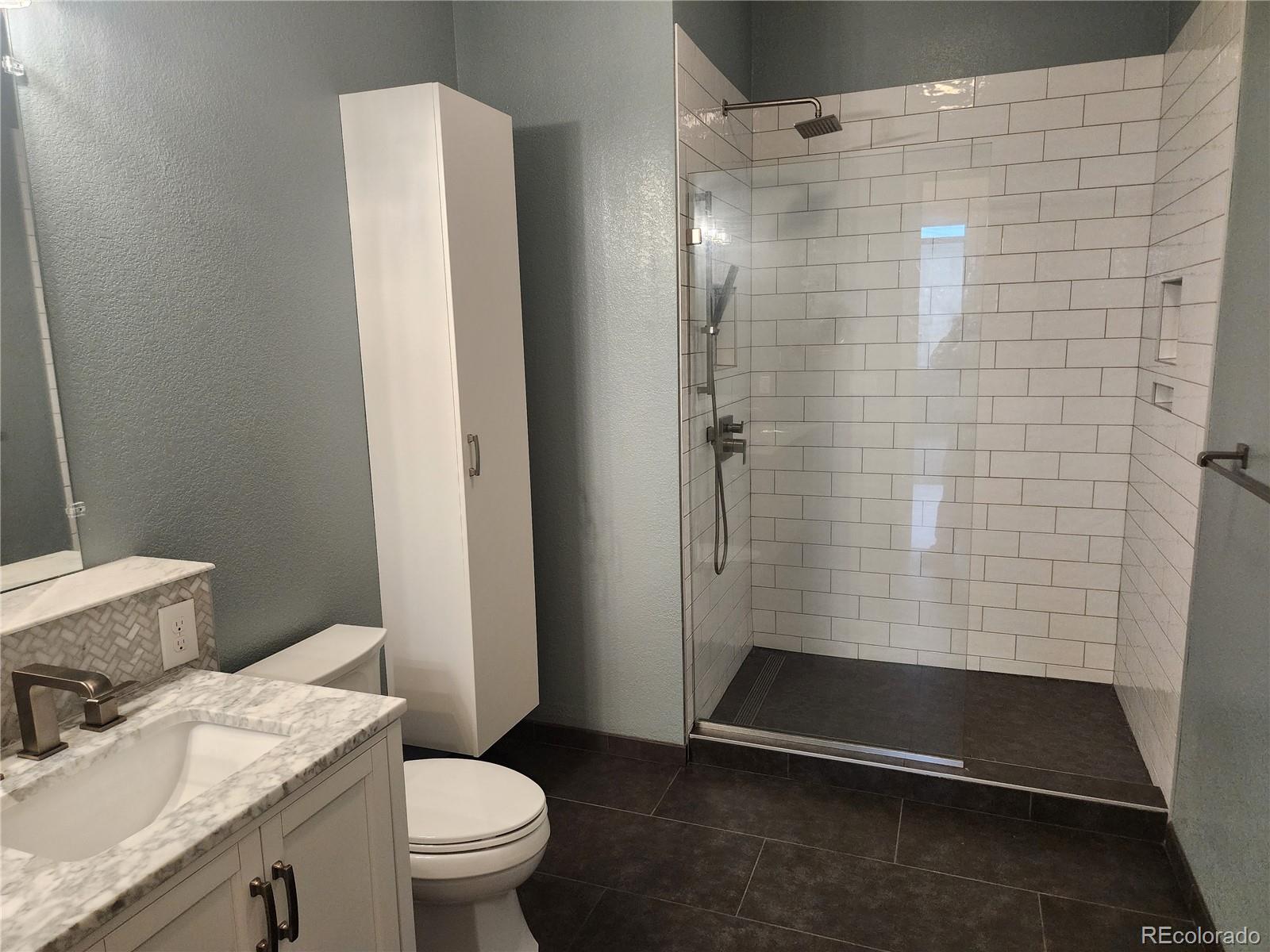 MLS Image #48 for 301  inverness way,englewood, Colorado