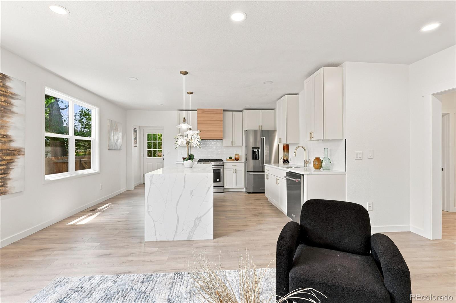 MLS Image #10 for 2055 s williams street,denver, Colorado