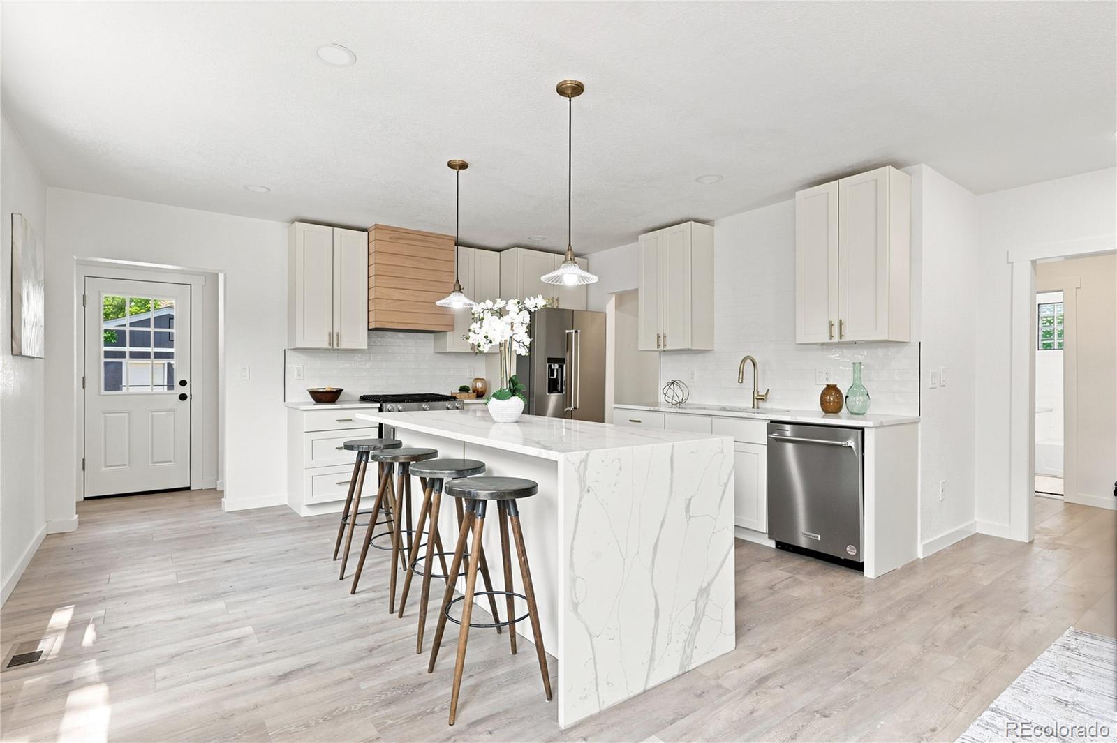 MLS Image #12 for 2055 s williams street,denver, Colorado