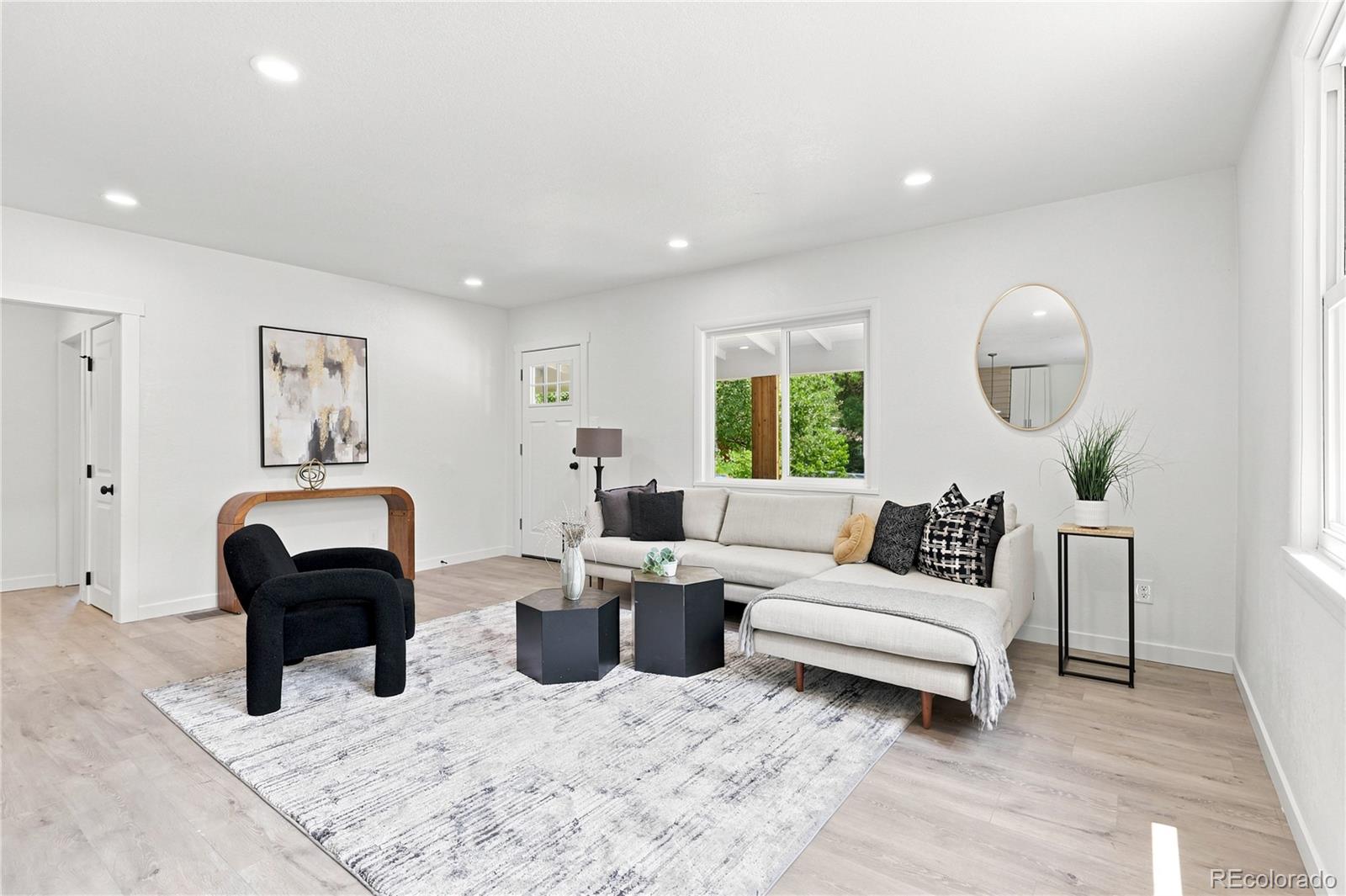 MLS Image #8 for 2055 s williams street,denver, Colorado