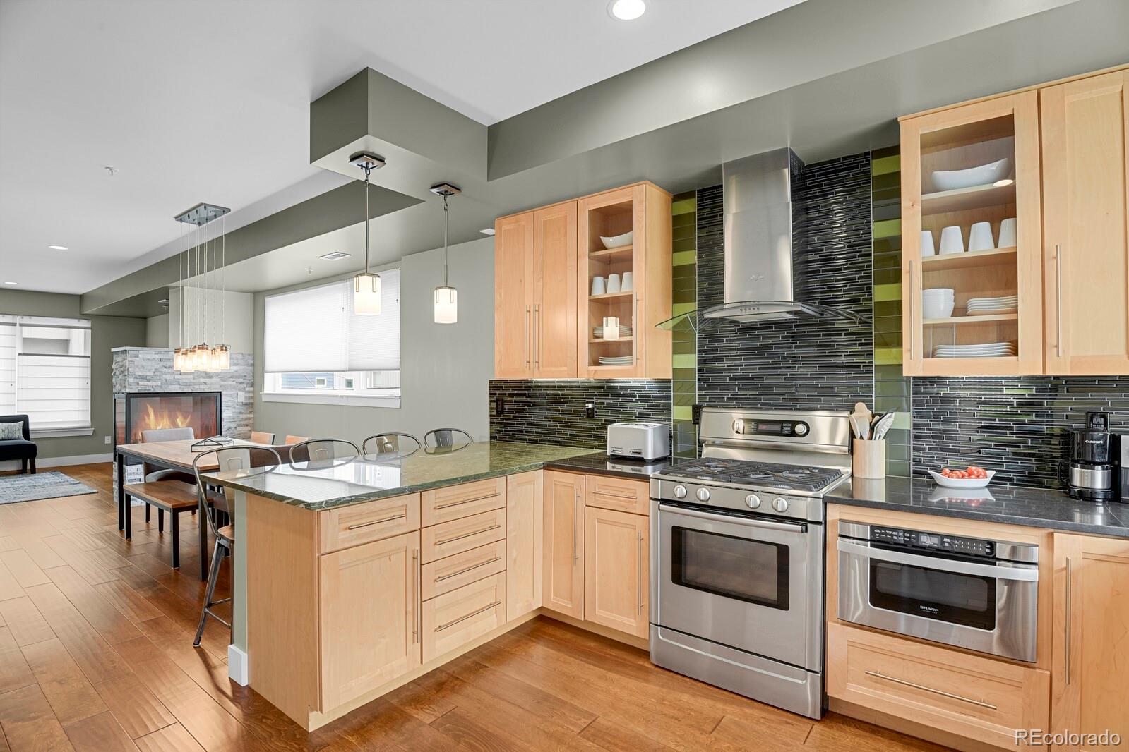 MLS Image #10 for 2840 w 26th avenue,denver, Colorado