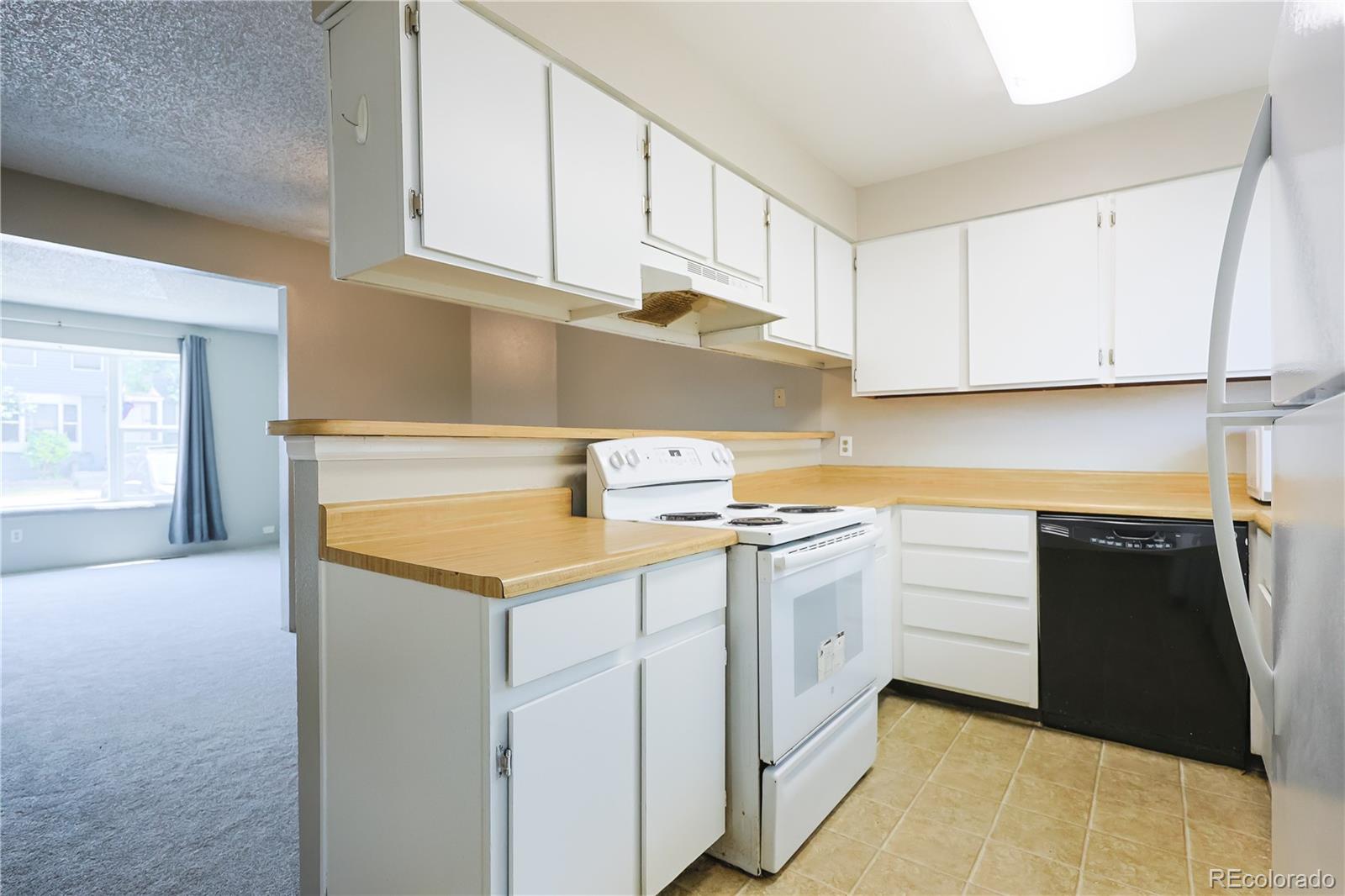 MLS Image #8 for 8168  washington street,denver, Colorado