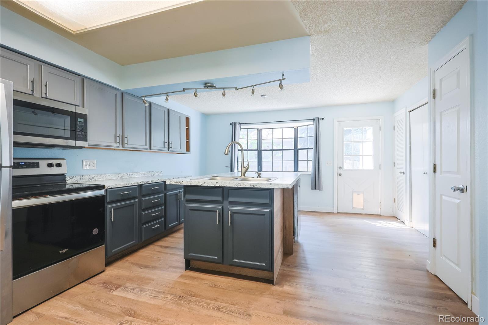 MLS Image #3 for 8128  washington street,denver, Colorado