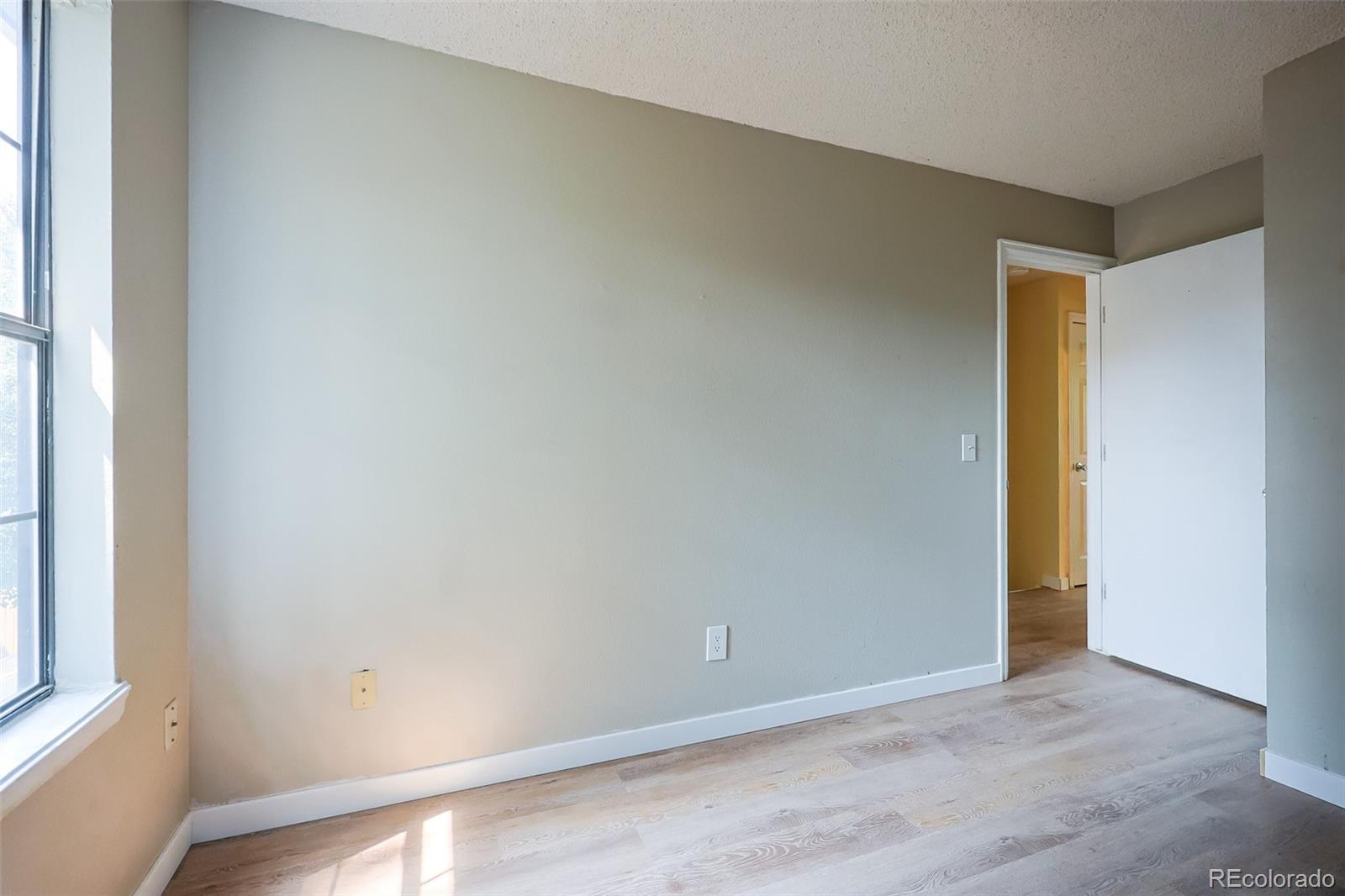 MLS Image #8 for 8128  washington street,denver, Colorado